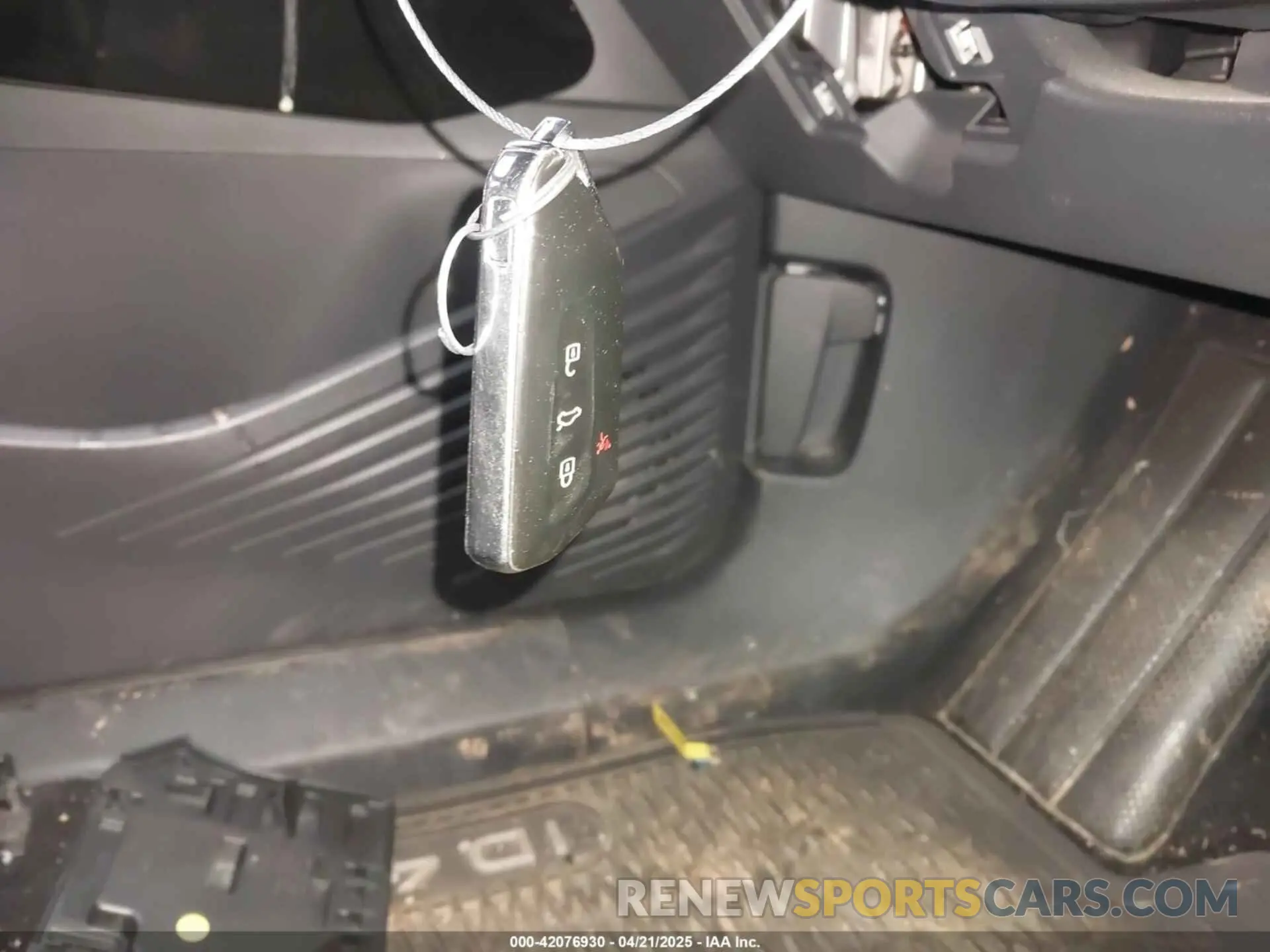 11 Photograph of a damaged car WVGUNPE2XMP059507 VOLKSWAGEN ID.4 2021