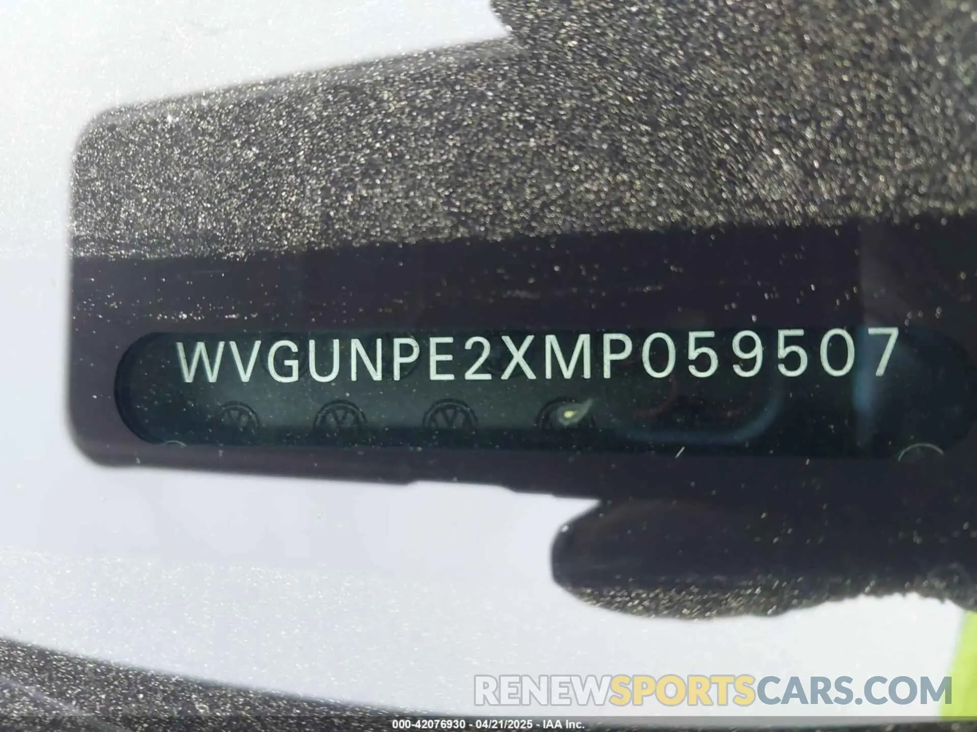 9 Photograph of a damaged car WVGUNPE2XMP059507 VOLKSWAGEN ID.4 2021