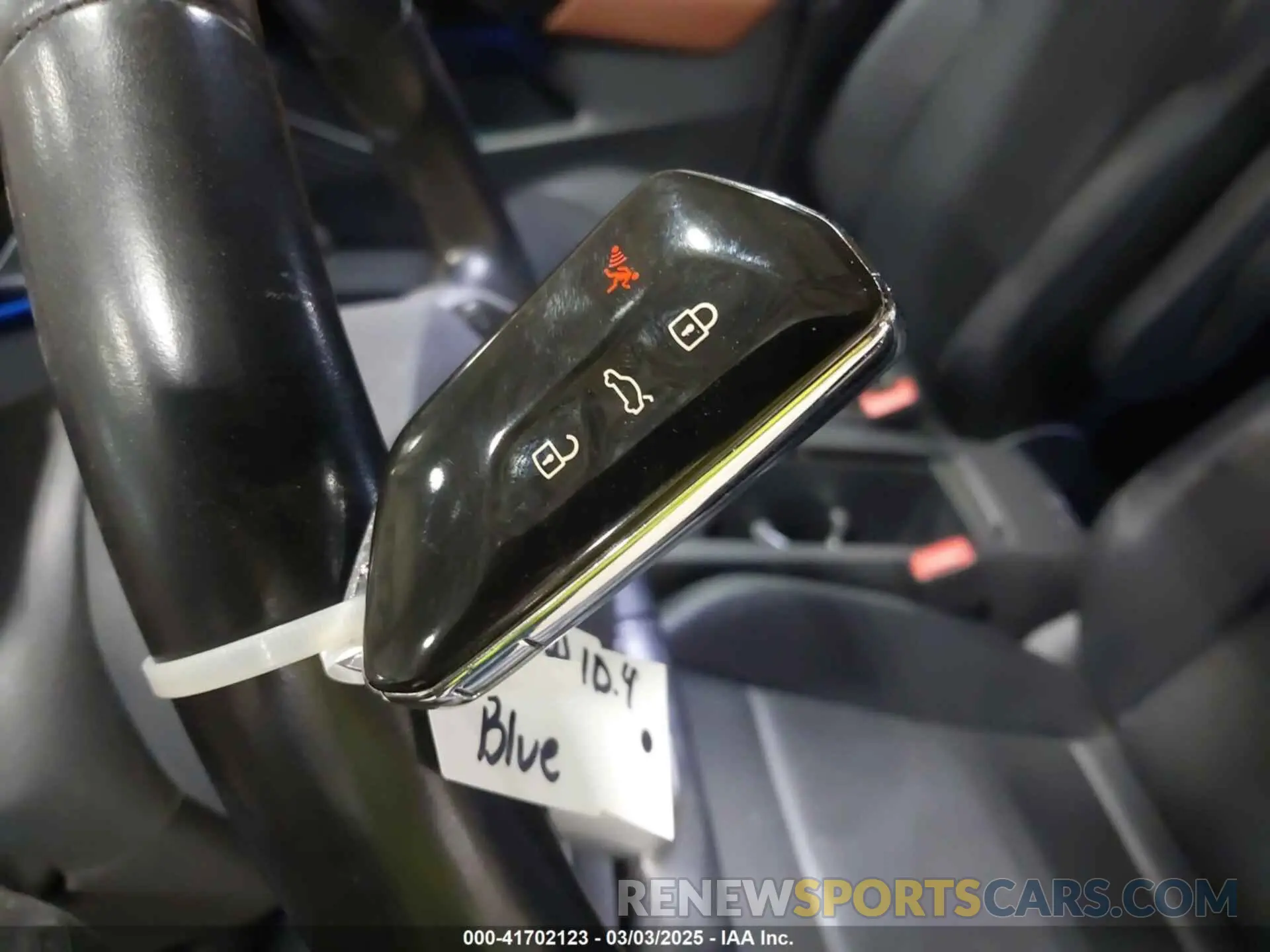 11 Photograph of a damaged car WVGGNPE26NP036367 VOLKSWAGEN ID.4 2022