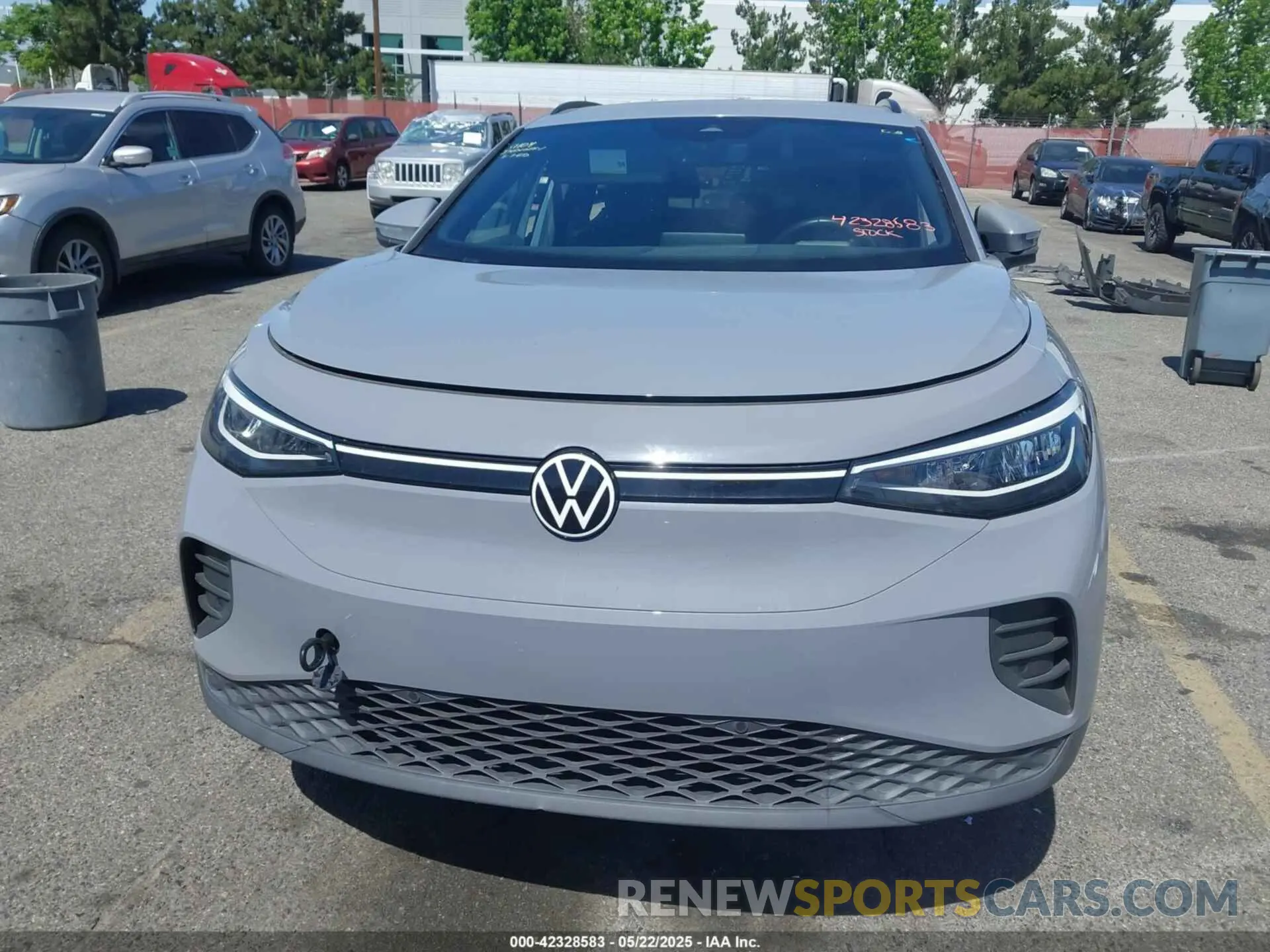 13 Photograph of a damaged car WVGRMPE29NP065406 VOLKSWAGEN ID.4 2022