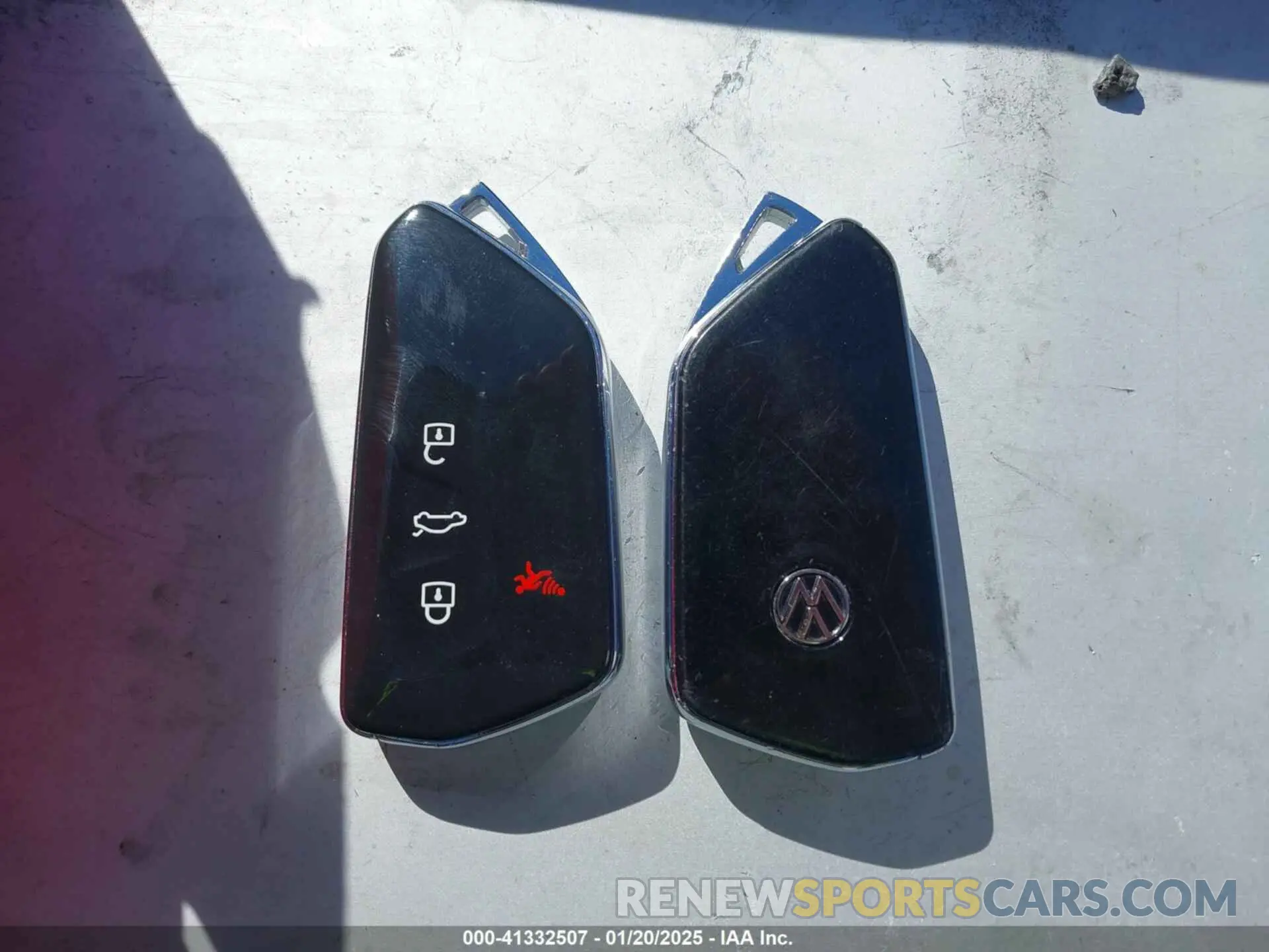 11 Photograph of a damaged car 1V25MPE80PC051099 VOLKSWAGEN ID.4 2023