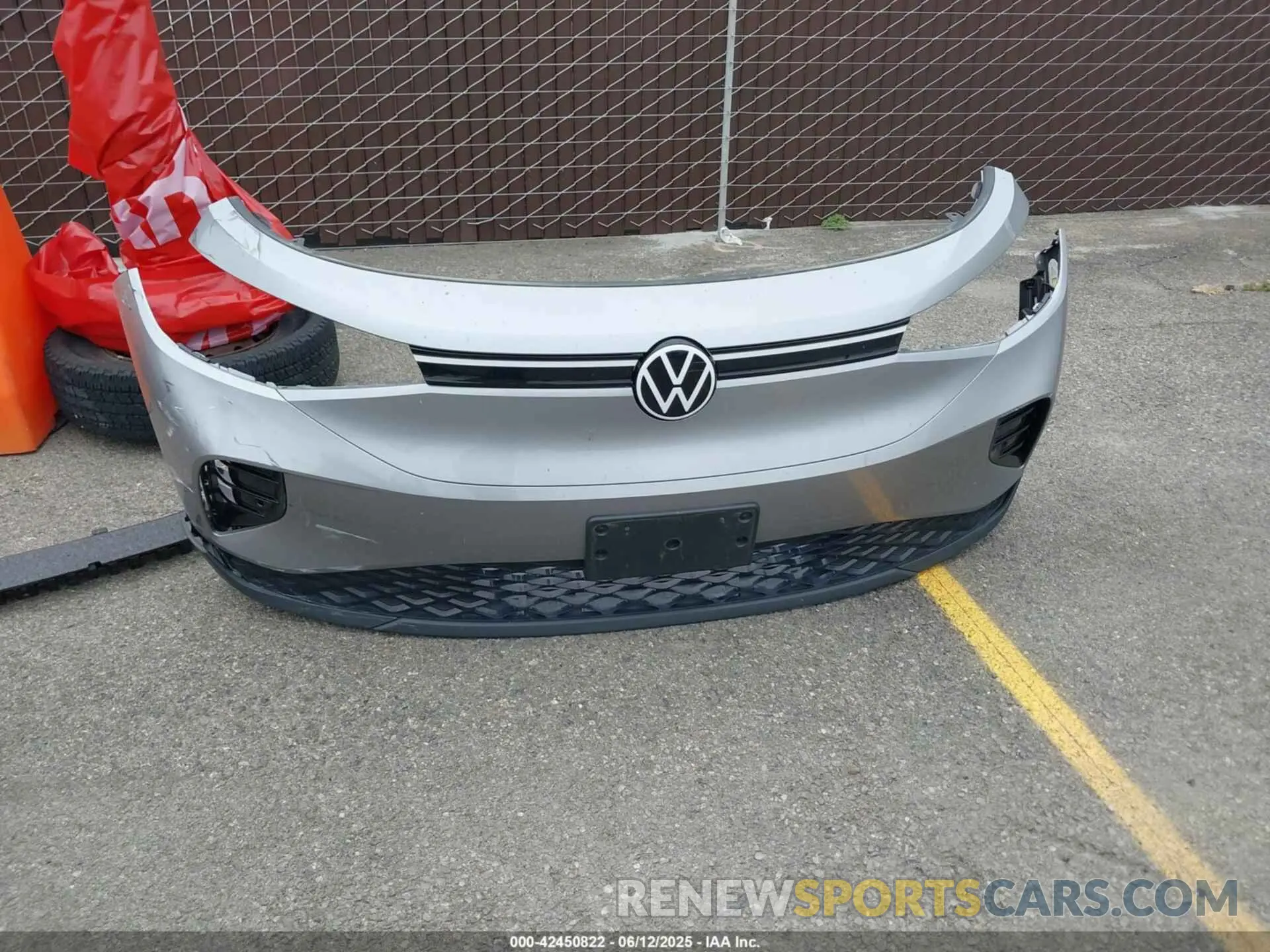 12 Photograph of a damaged car 1V2CMPE80PC049974 VOLKSWAGEN ID.4 2023