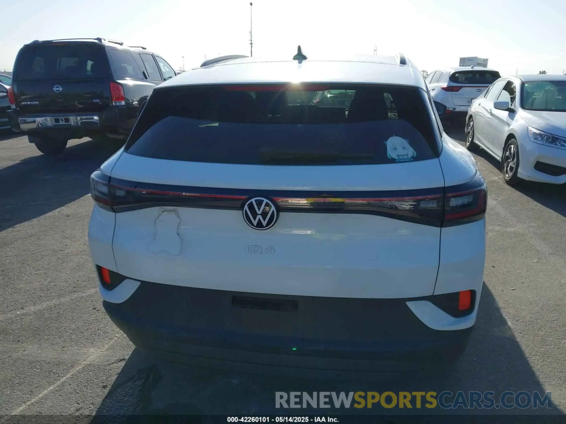 16 Photograph of a damaged car 1V2CMPE84PC021854 VOLKSWAGEN ID.4 2023