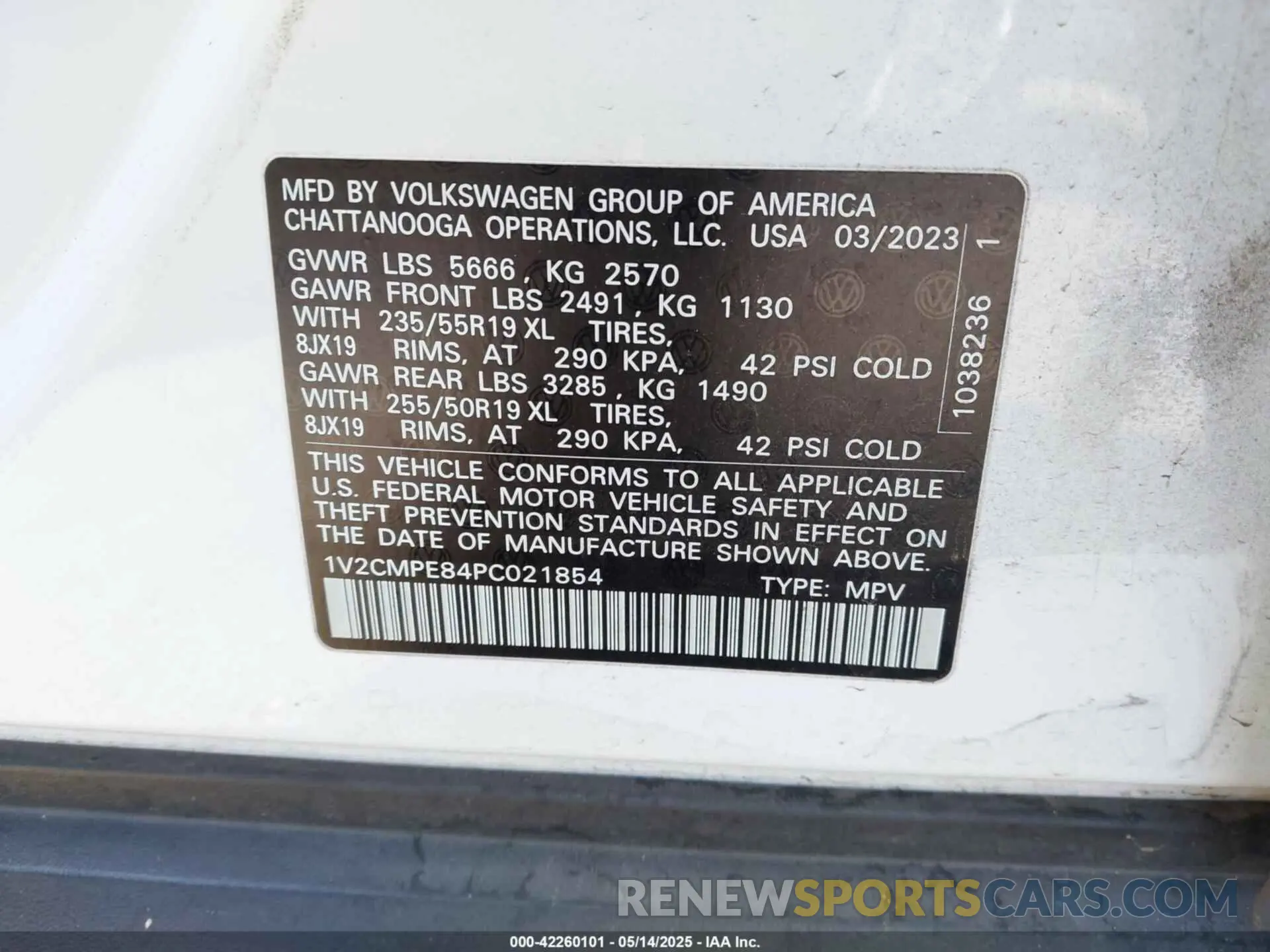 9 Photograph of a damaged car 1V2CMPE84PC021854 VOLKSWAGEN ID.4 2023