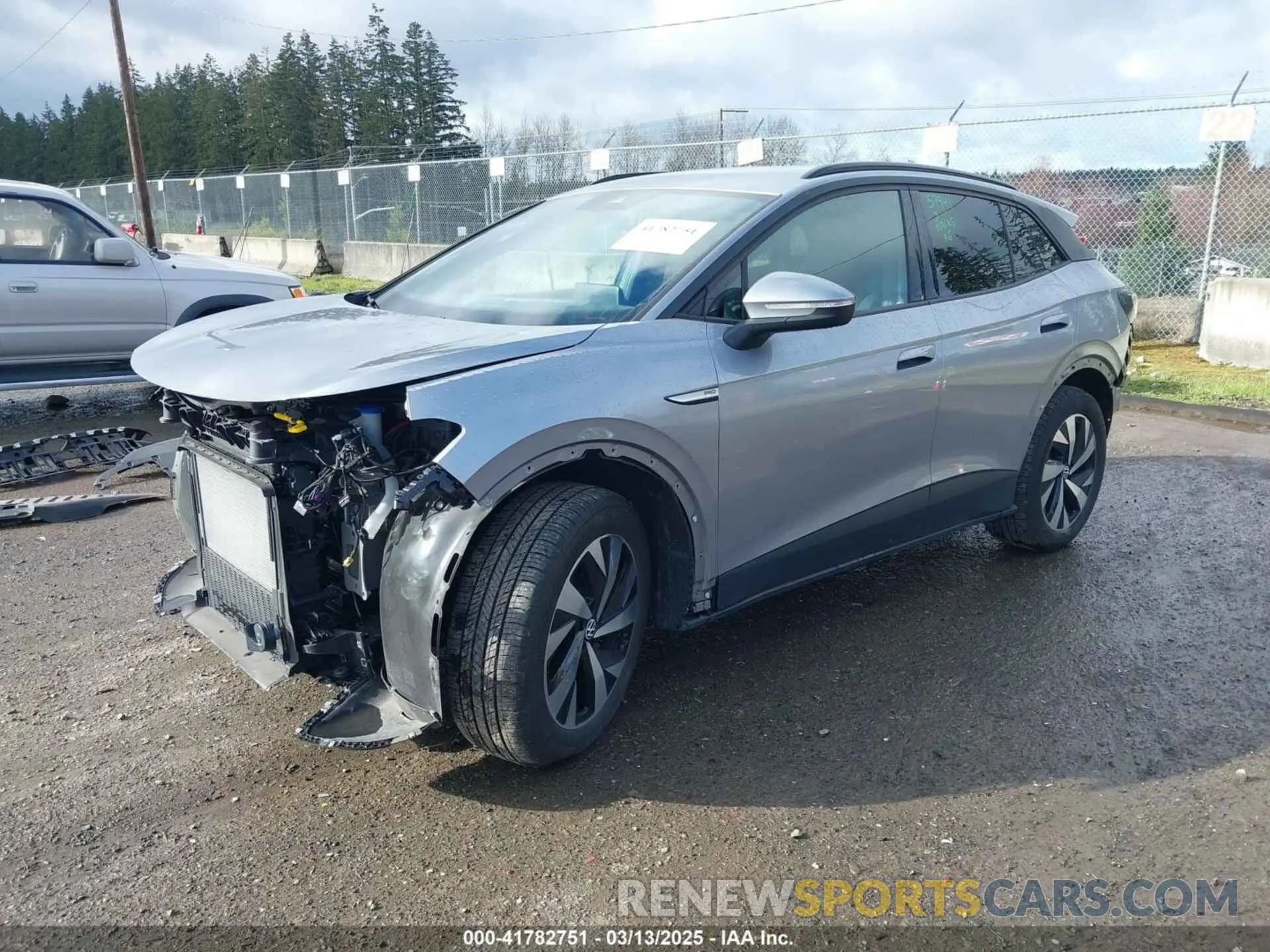 2 Photograph of a damaged car 1V2CMPE87PC016650 VOLKSWAGEN ID.4 2023