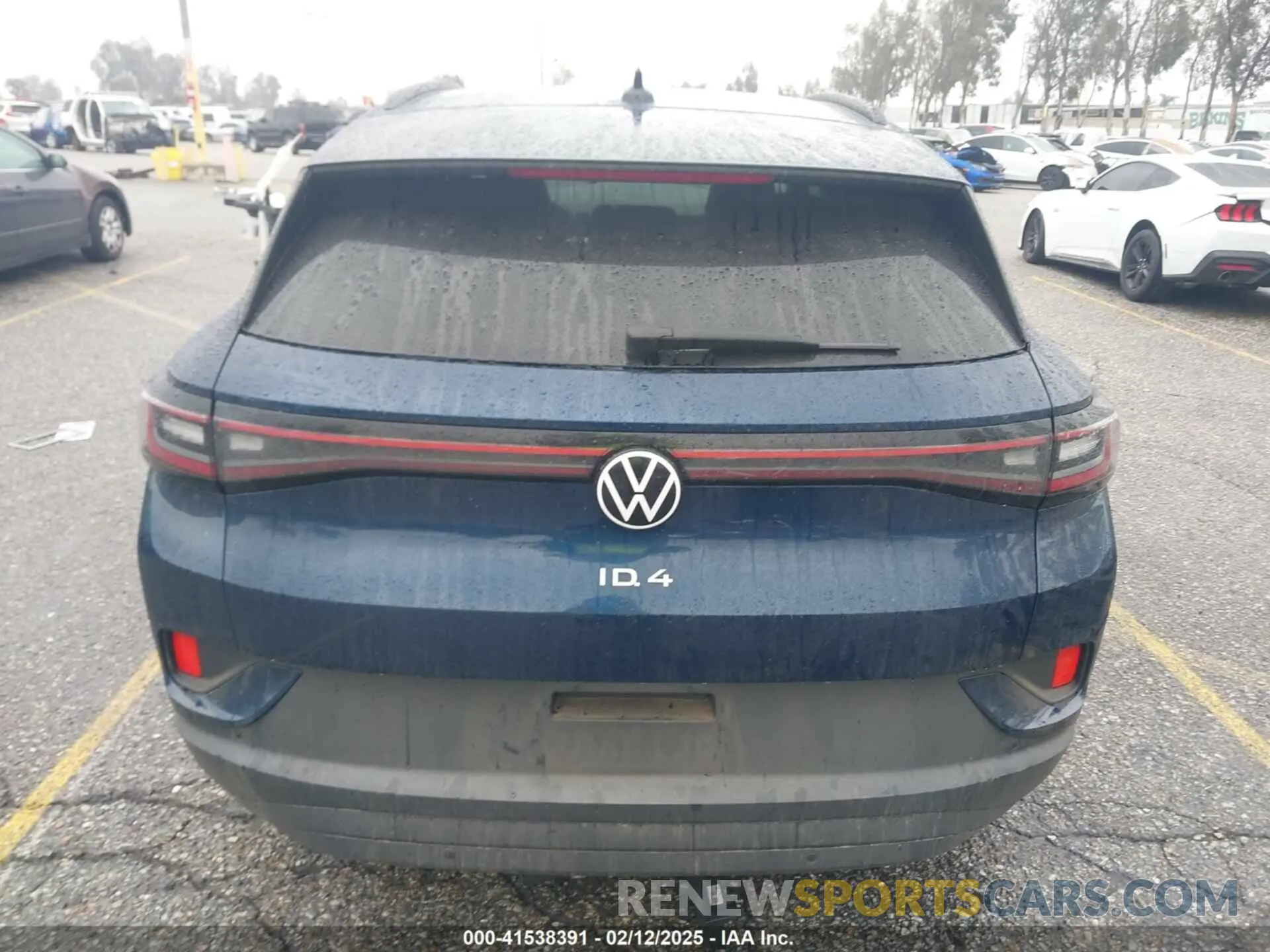 17 Фотография поврежденного автомобиля 1V2CMPE88PC028158 VOLKSWAGEN ID.4 2023