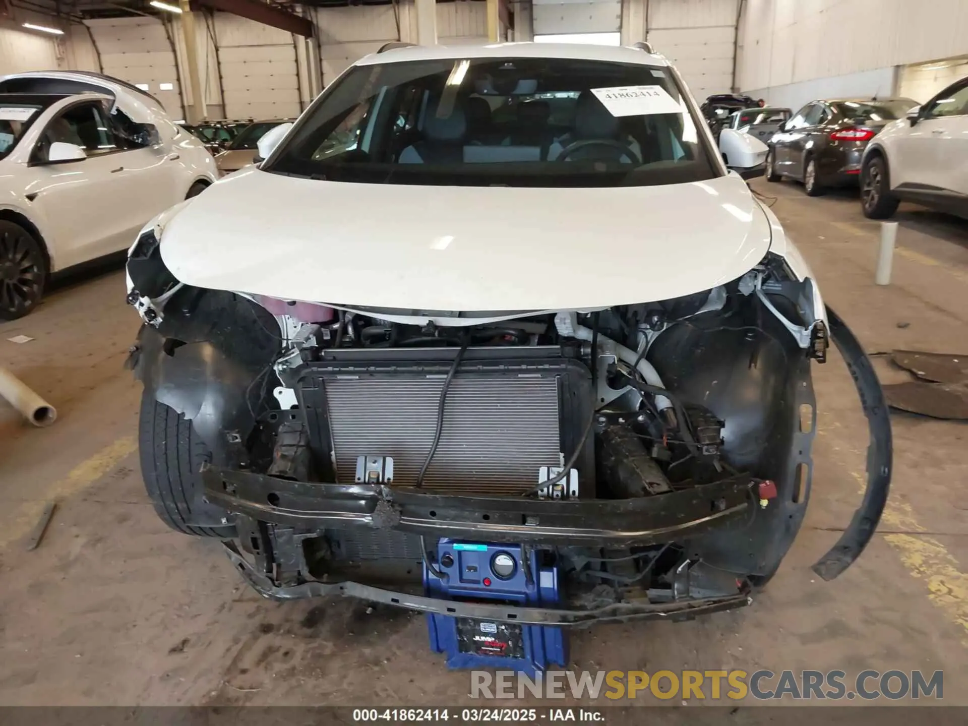 13 Фотография поврежденного автомобиля 1V2DNPE83PC033639 VOLKSWAGEN ID.4 2023
