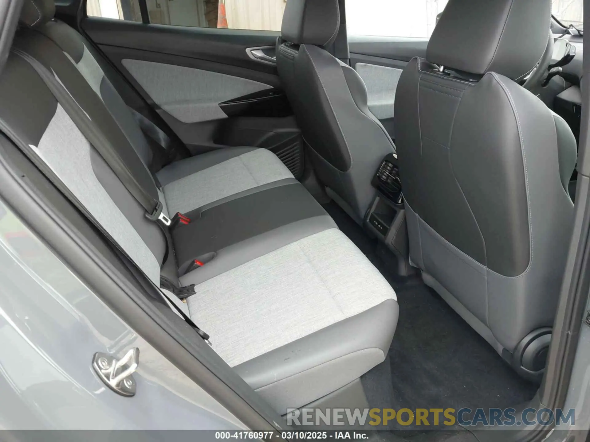 8 Фотография поврежденного автомобиля 1V2DNPE85PC048594 VOLKSWAGEN ID.4 2023