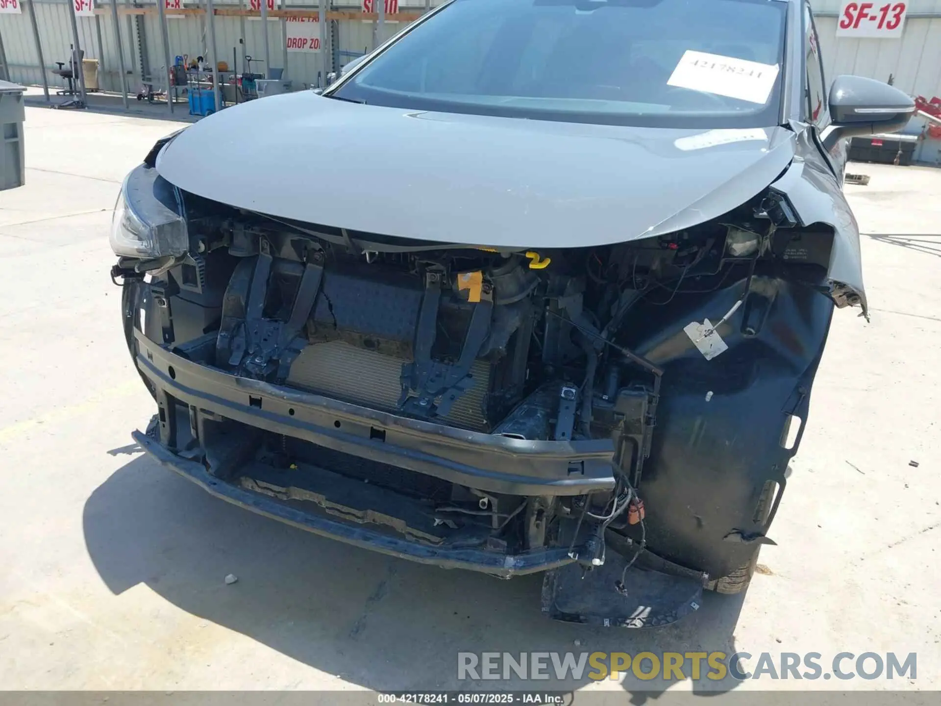 6 Photograph of a damaged car 1V2GNPE80PC006590 VOLKSWAGEN ID.4 2023
