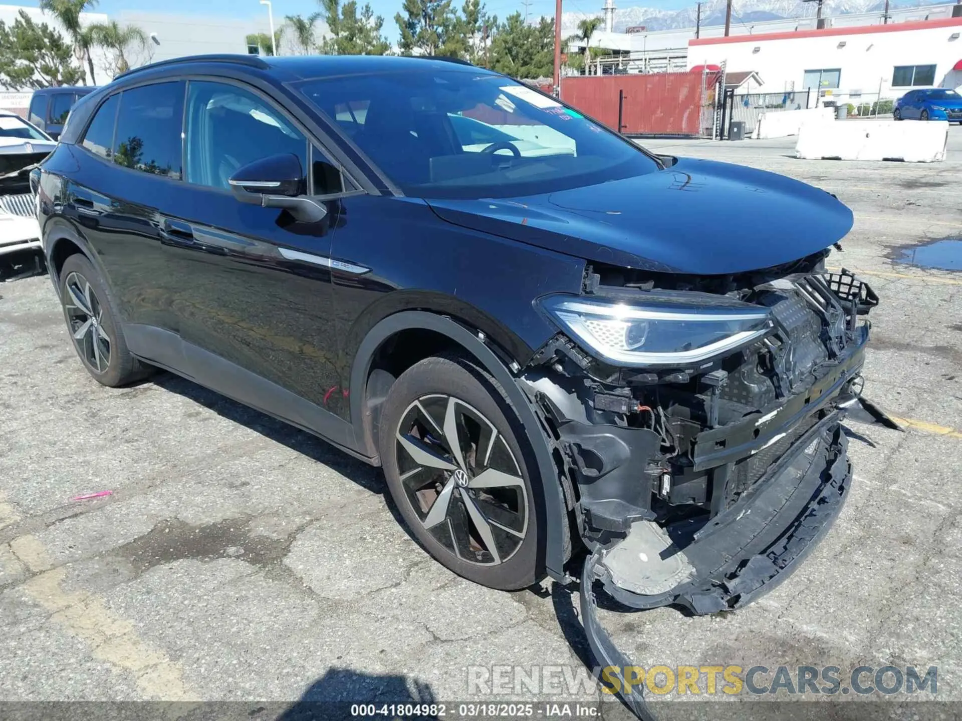 19 Photograph of a damaged car 1V2GNPE87PC000804 VOLKSWAGEN ID.4 2023