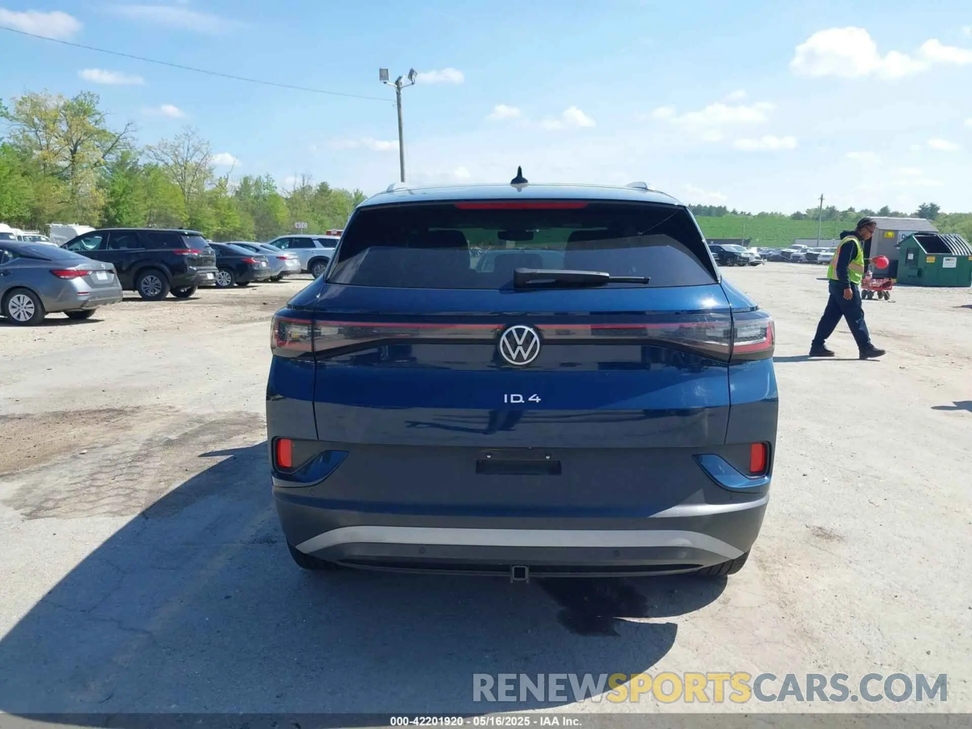 16 Photograph of a damaged car 1V2JNPE87PC052763 VOLKSWAGEN ID.4 2023