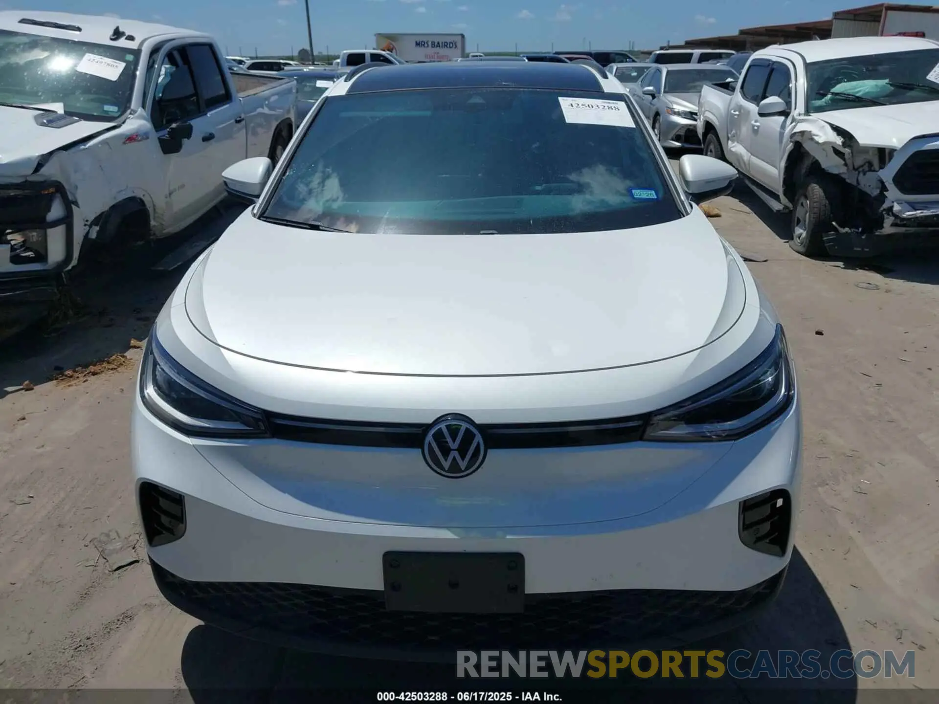 12 Фотография поврежденного автомобиля 1V2VMPE81PC036773 VOLKSWAGEN ID.4 2023