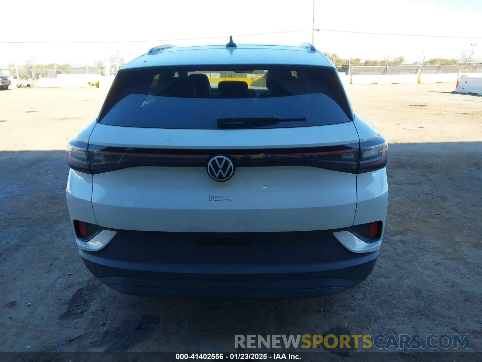 16 Photograph of a damaged car 1V2VMPE83PC023796 VOLKSWAGEN ID.4 2023