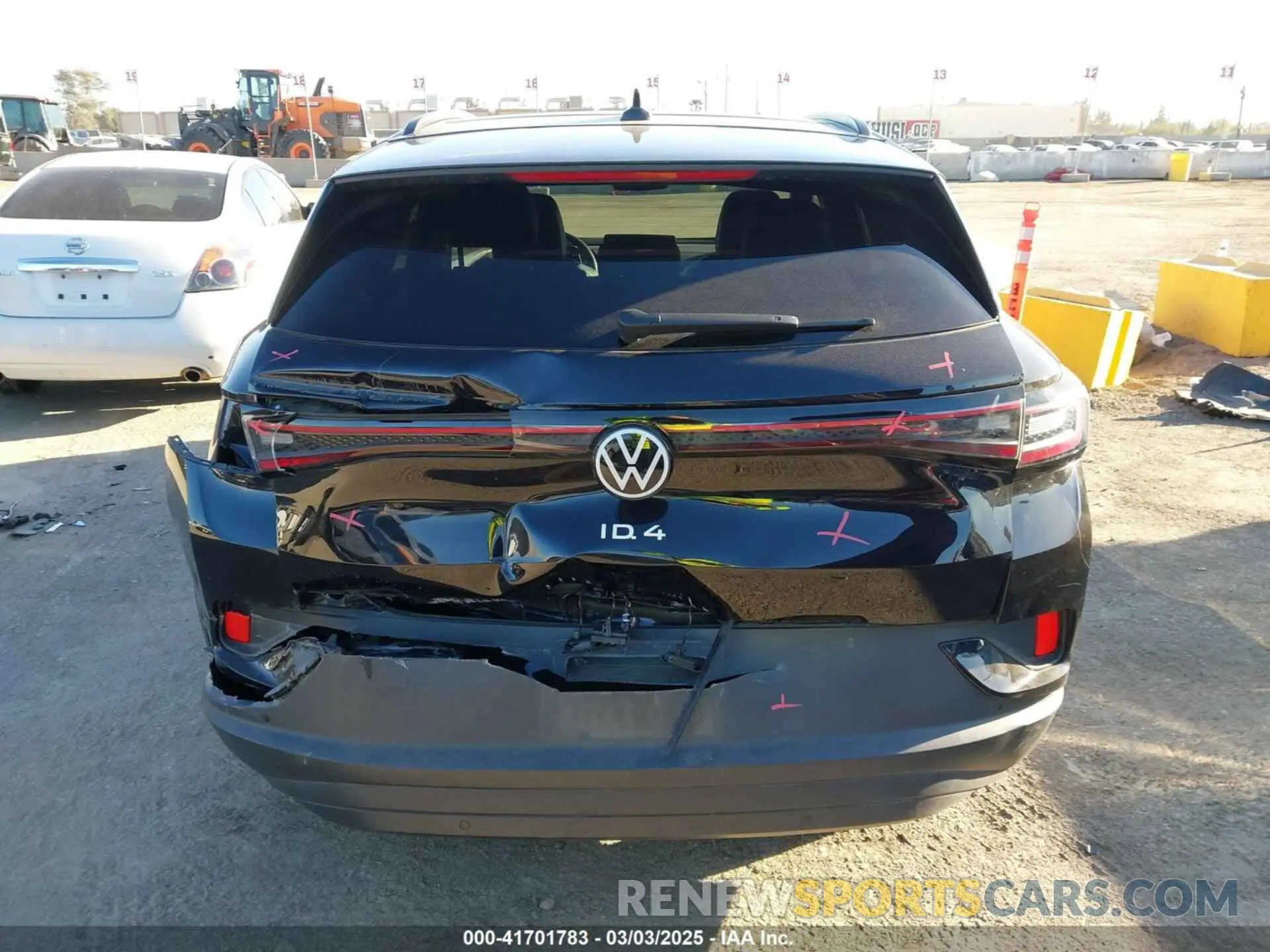 17 Photograph of a damaged car 1V2VMPE87PC023106 VOLKSWAGEN ID.4 2023