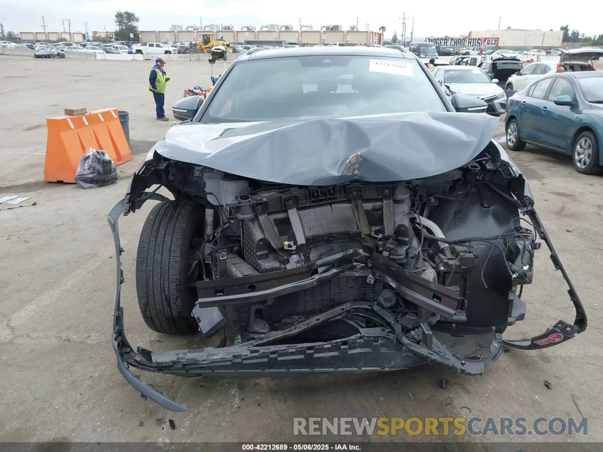 13 Фотография поврежденного автомобиля 1V2VMPE8XPC039977 VOLKSWAGEN ID.4 2023