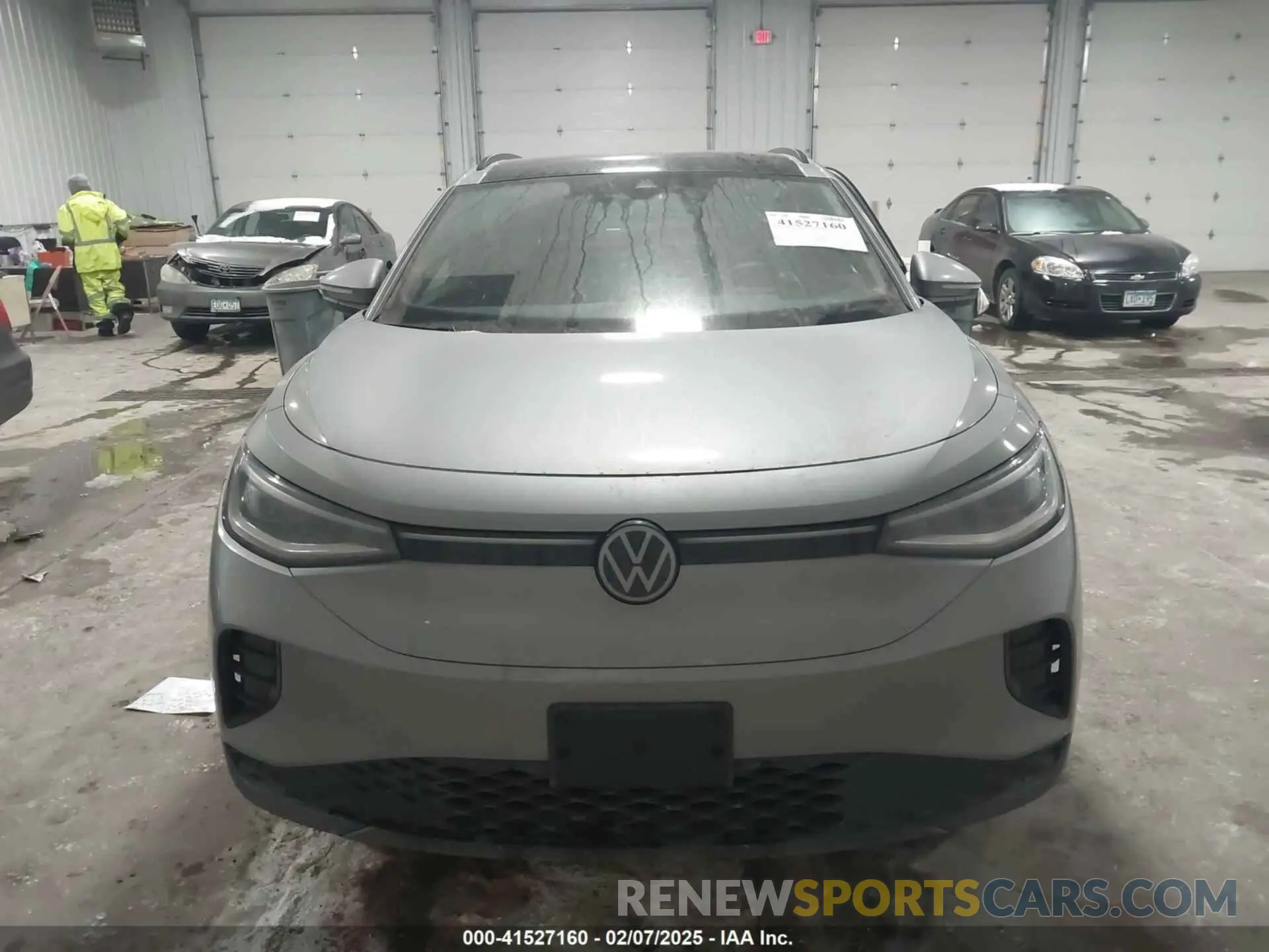 12 Фотография поврежденного автомобиля 1V2WNPE83PC037537 VOLKSWAGEN ID.4 2023
