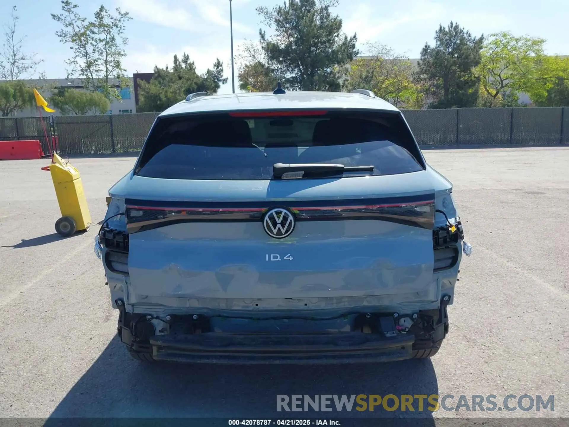17 Фотография поврежденного автомобиля 1V25MPE88RC007449 VOLKSWAGEN ID.4 2024