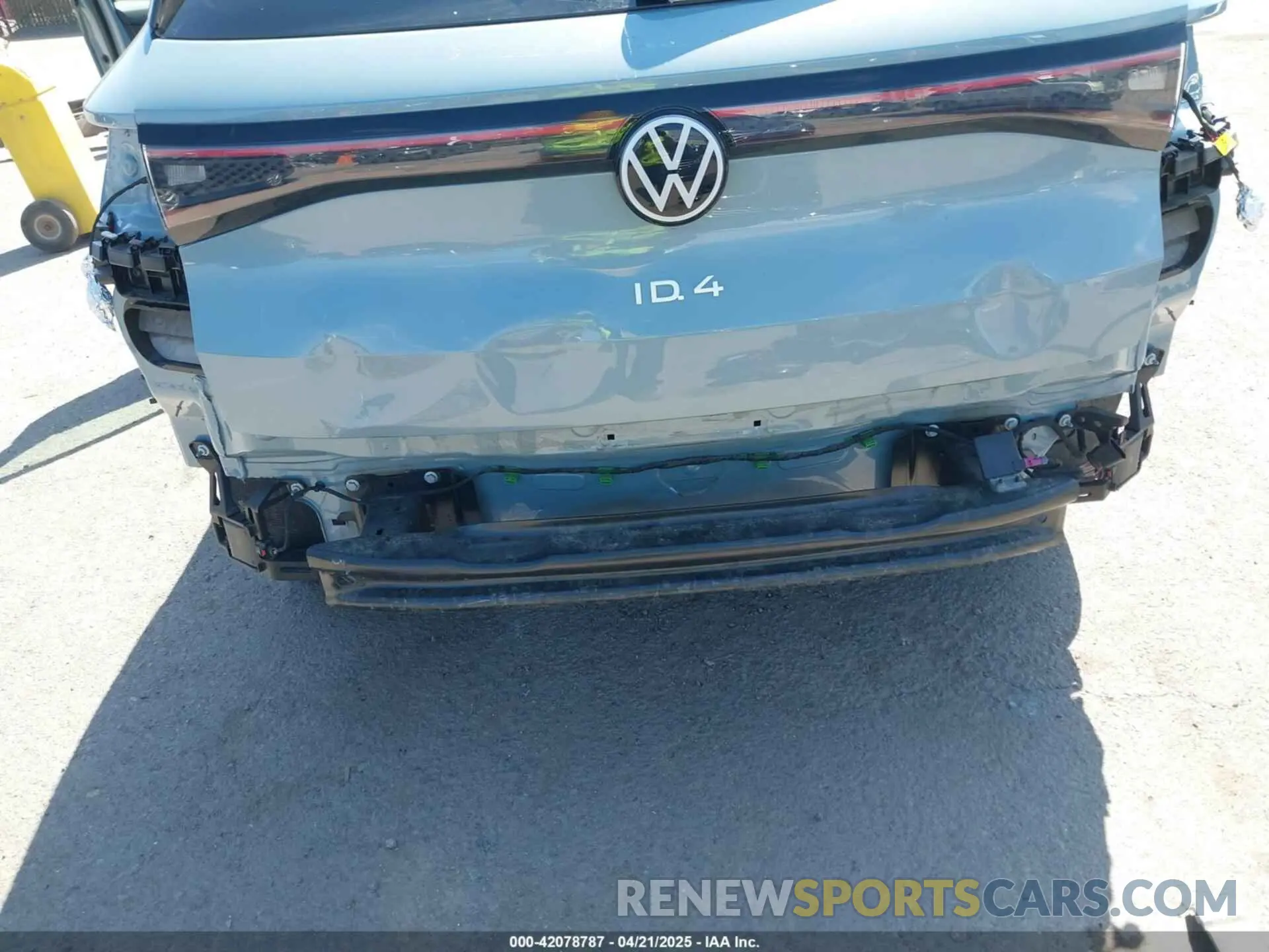 6 Фотография поврежденного автомобиля 1V25MPE88RC007449 VOLKSWAGEN ID.4 2024