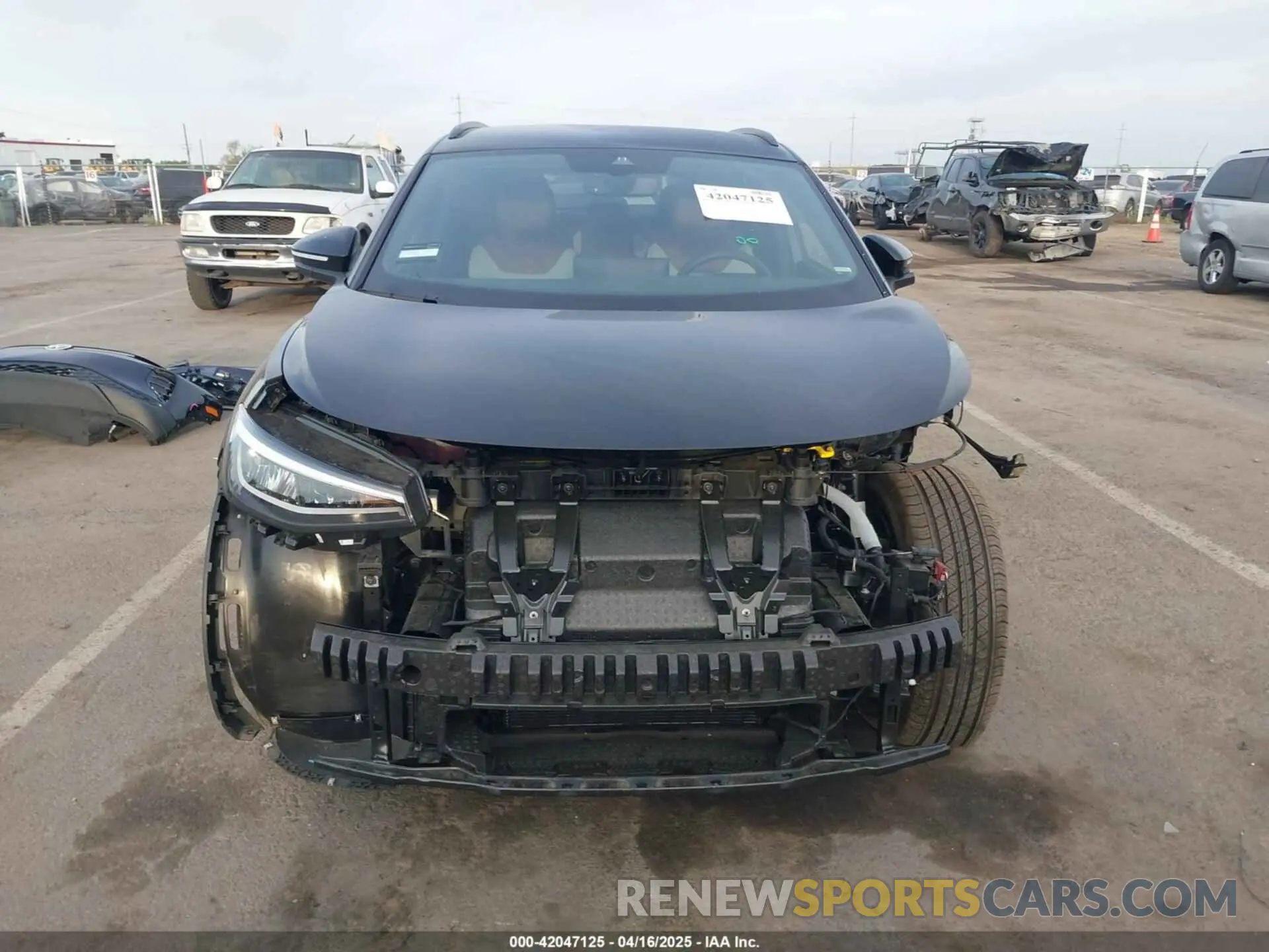 13 Фотография поврежденного автомобиля 1V2CRPE85RC000662 VOLKSWAGEN ID.4 2024