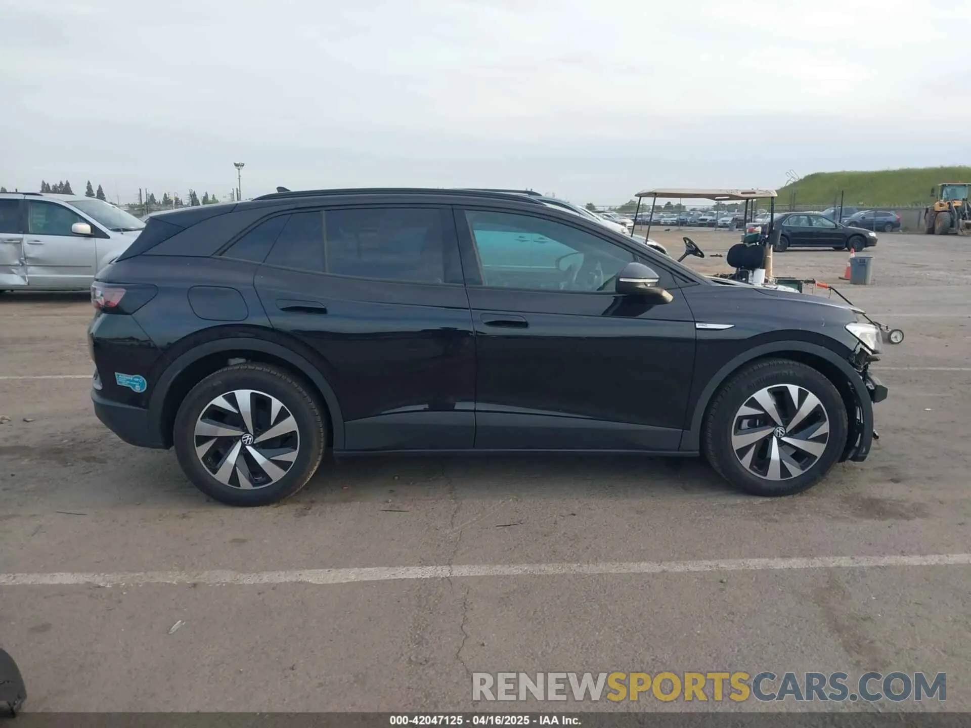 14 Фотография поврежденного автомобиля 1V2CRPE85RC000662 VOLKSWAGEN ID.4 2024