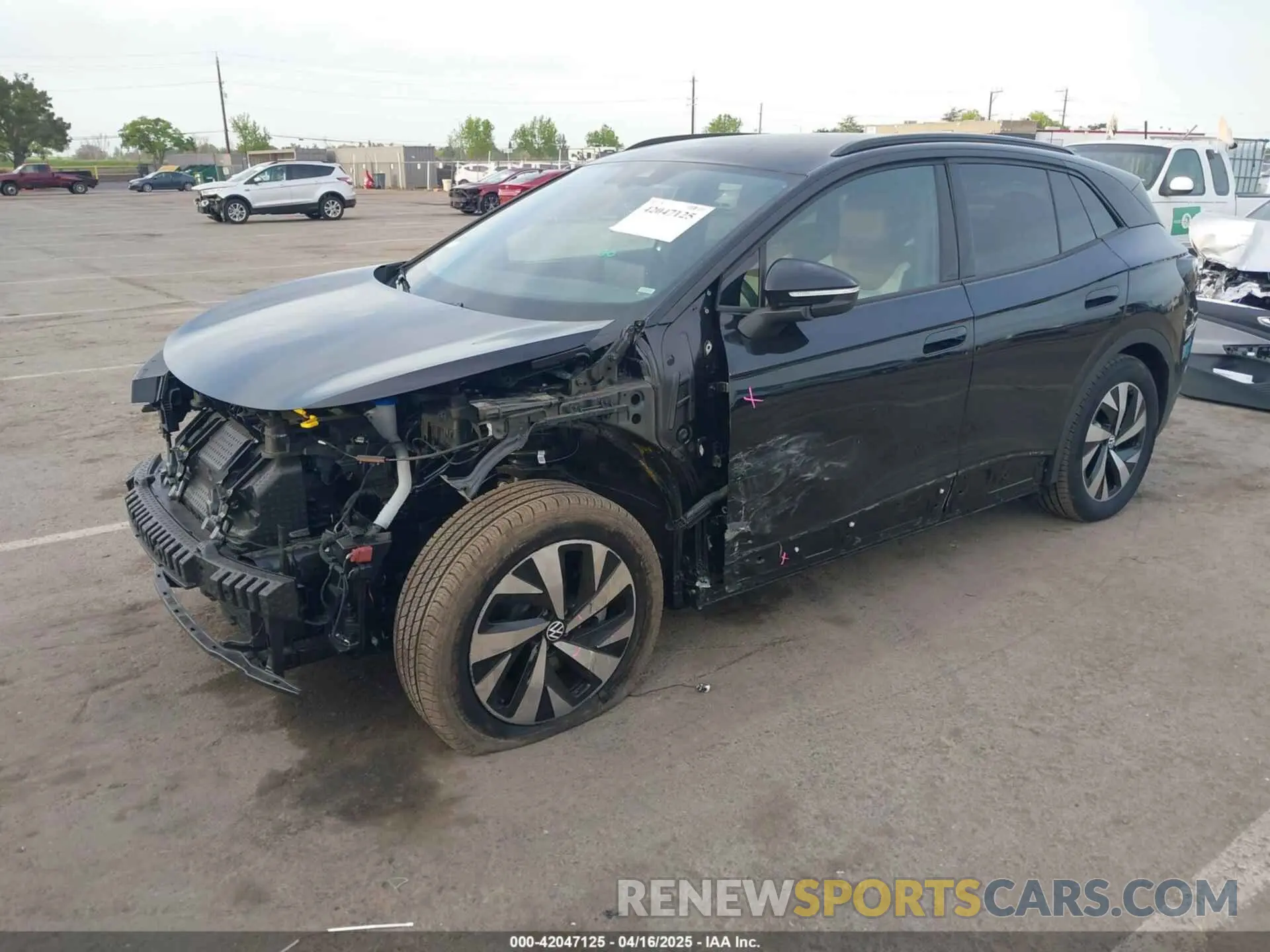 2 Фотография поврежденного автомобиля 1V2CRPE85RC000662 VOLKSWAGEN ID.4 2024