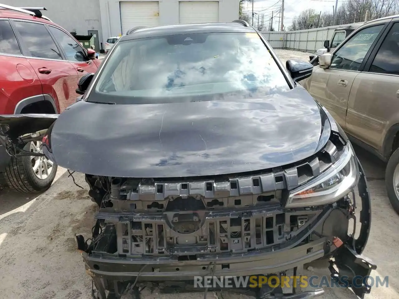 5 Photograph of a damaged car 1V2CMPE80PC027506 VOLKSWAGEN ID.4 PRO 2023