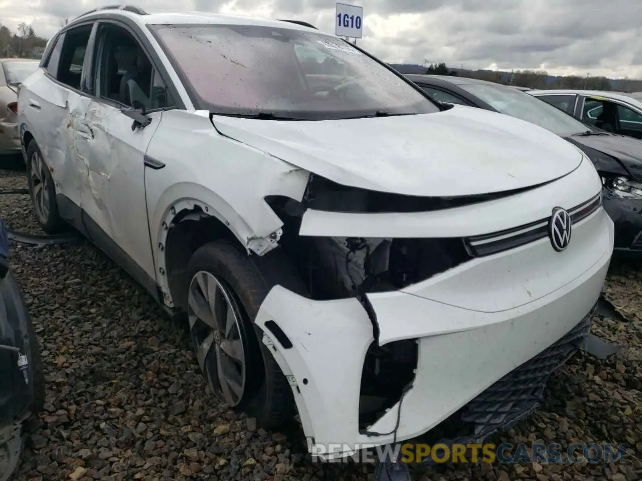4 Photograph of a damaged car 1V2DNPE84PC017949 VOLKSWAGEN ID.4 PRO 2023