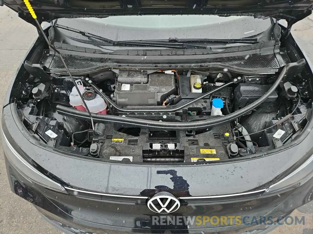 12 Photograph of a damaged car 1V2DNPE86PC049852 VOLKSWAGEN ID.4 PRO 2023