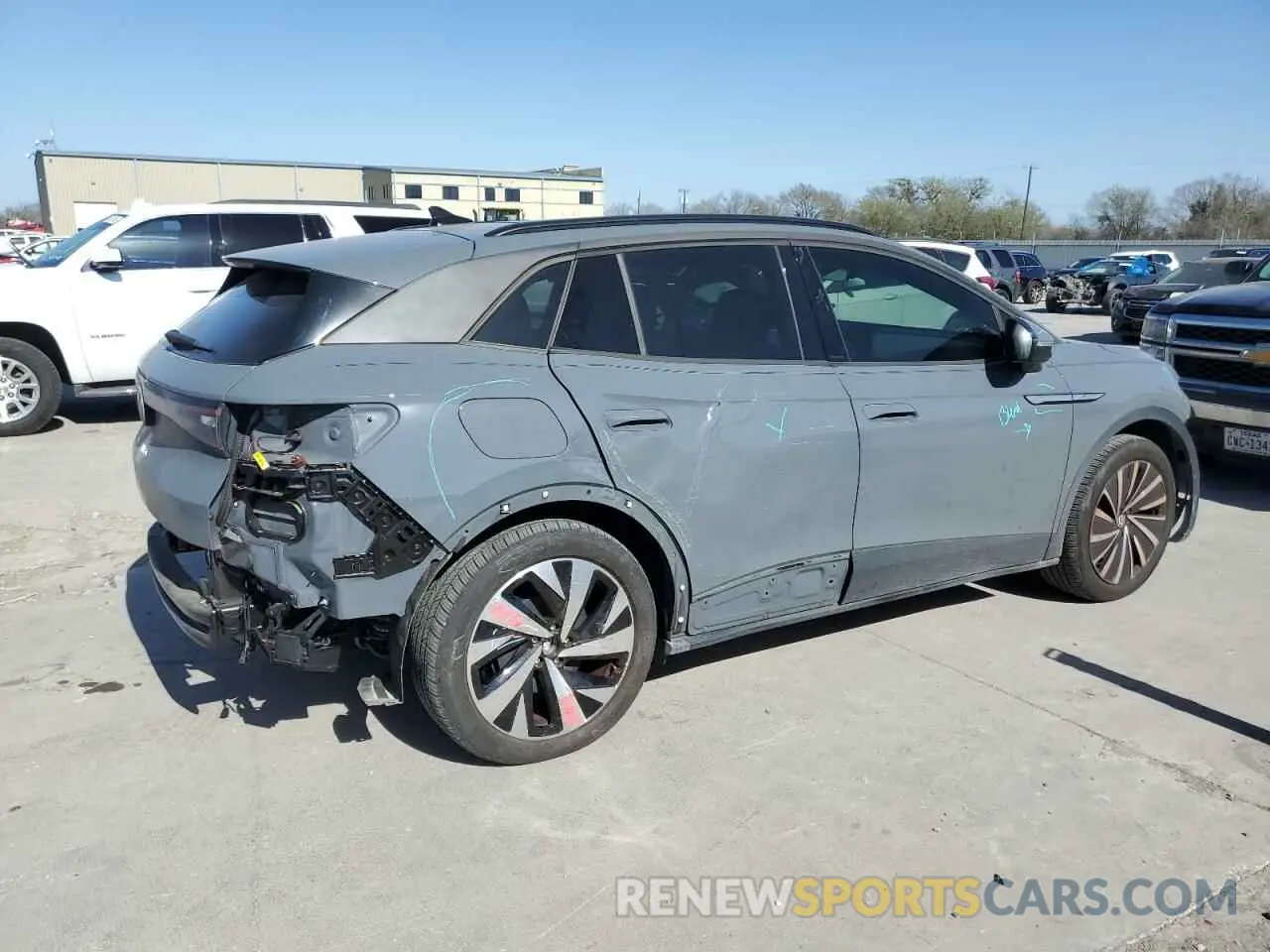 3 Photograph of a damaged car 1V25MPE83RC002465 VOLKSWAGEN ID.4 S 2024