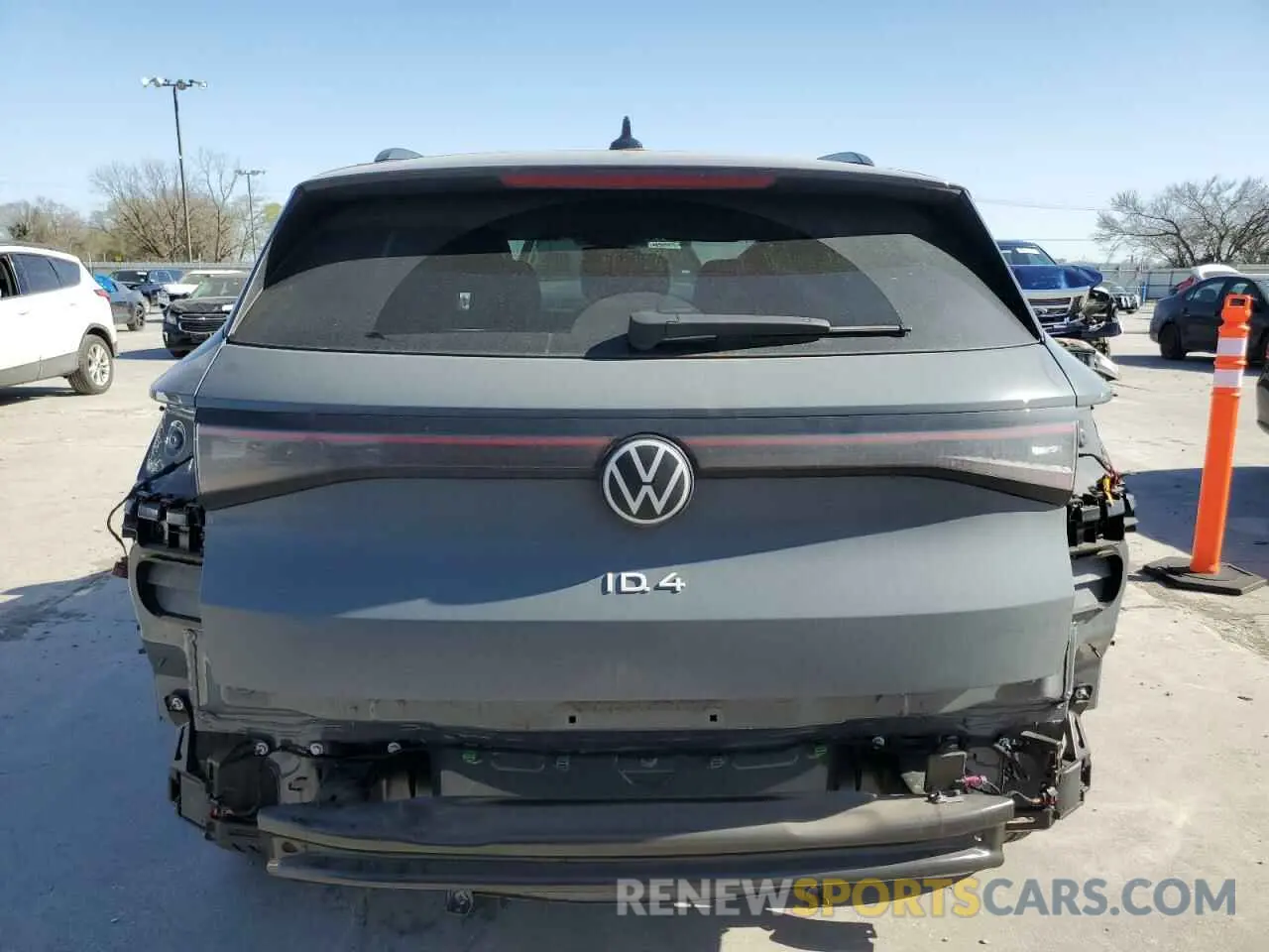 6 Photograph of a damaged car 1V25MPE83RC002465 VOLKSWAGEN ID.4 S 2024