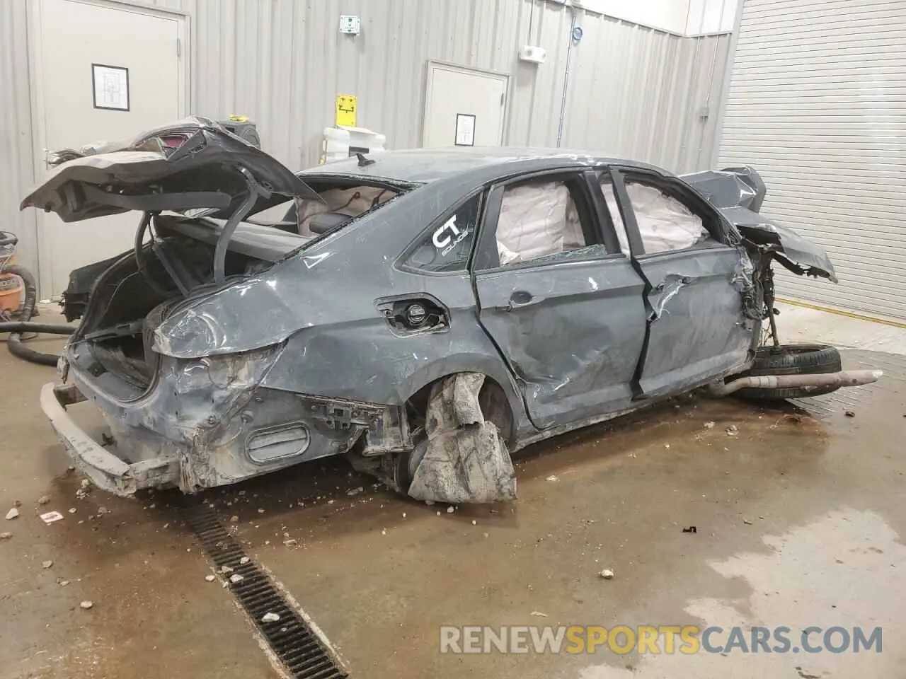3 Photograph of a damaged car 3VW5T7BU8KM201096 VOLKSWAGEN JETTA 2019