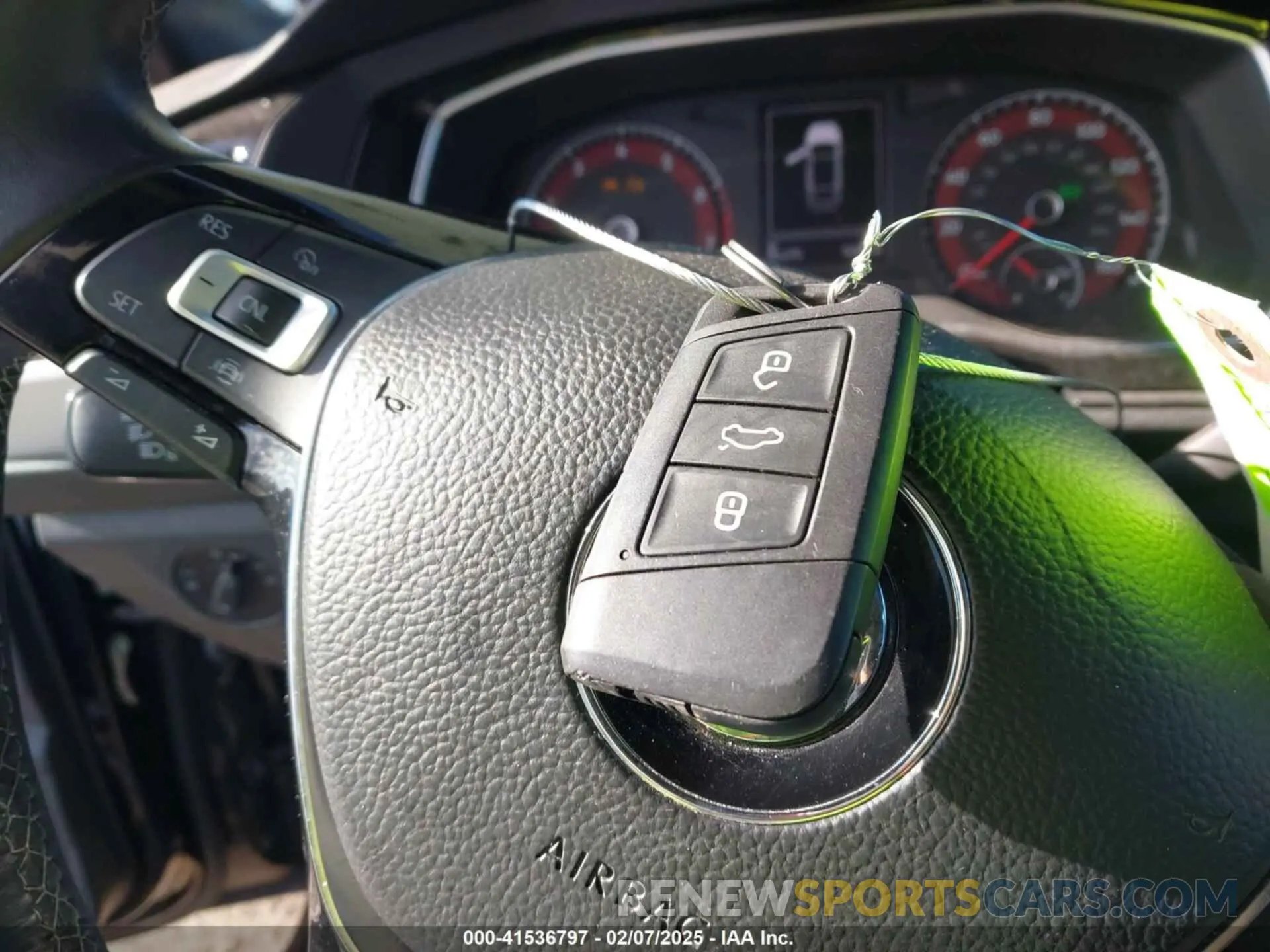 11 Фотография поврежденного автомобиля 3VWC57BU0KM050725 VOLKSWAGEN JETTA 2019