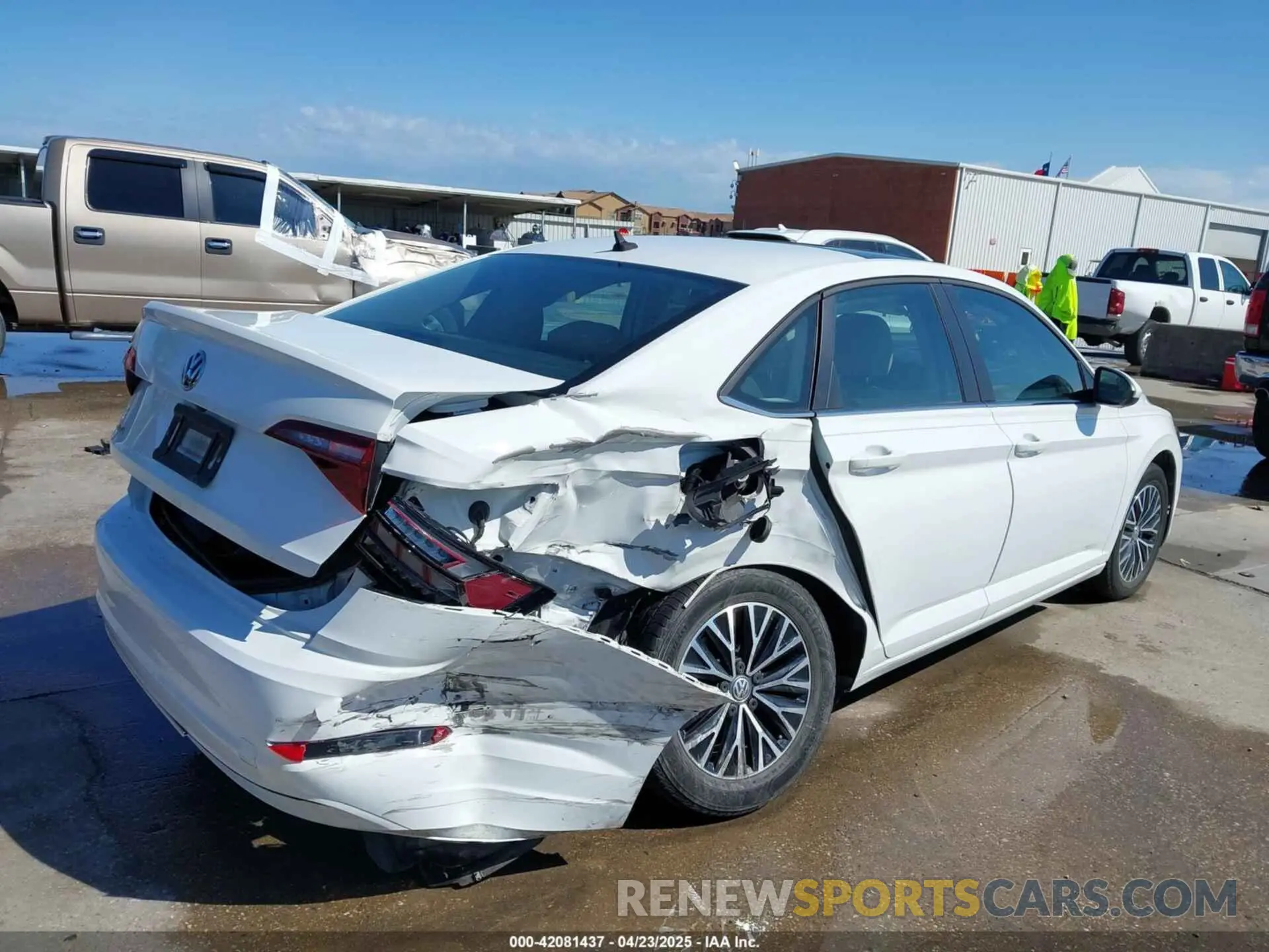 4 Photograph of a damaged car 3VWC57BU0KM084096 VOLKSWAGEN JETTA 2019