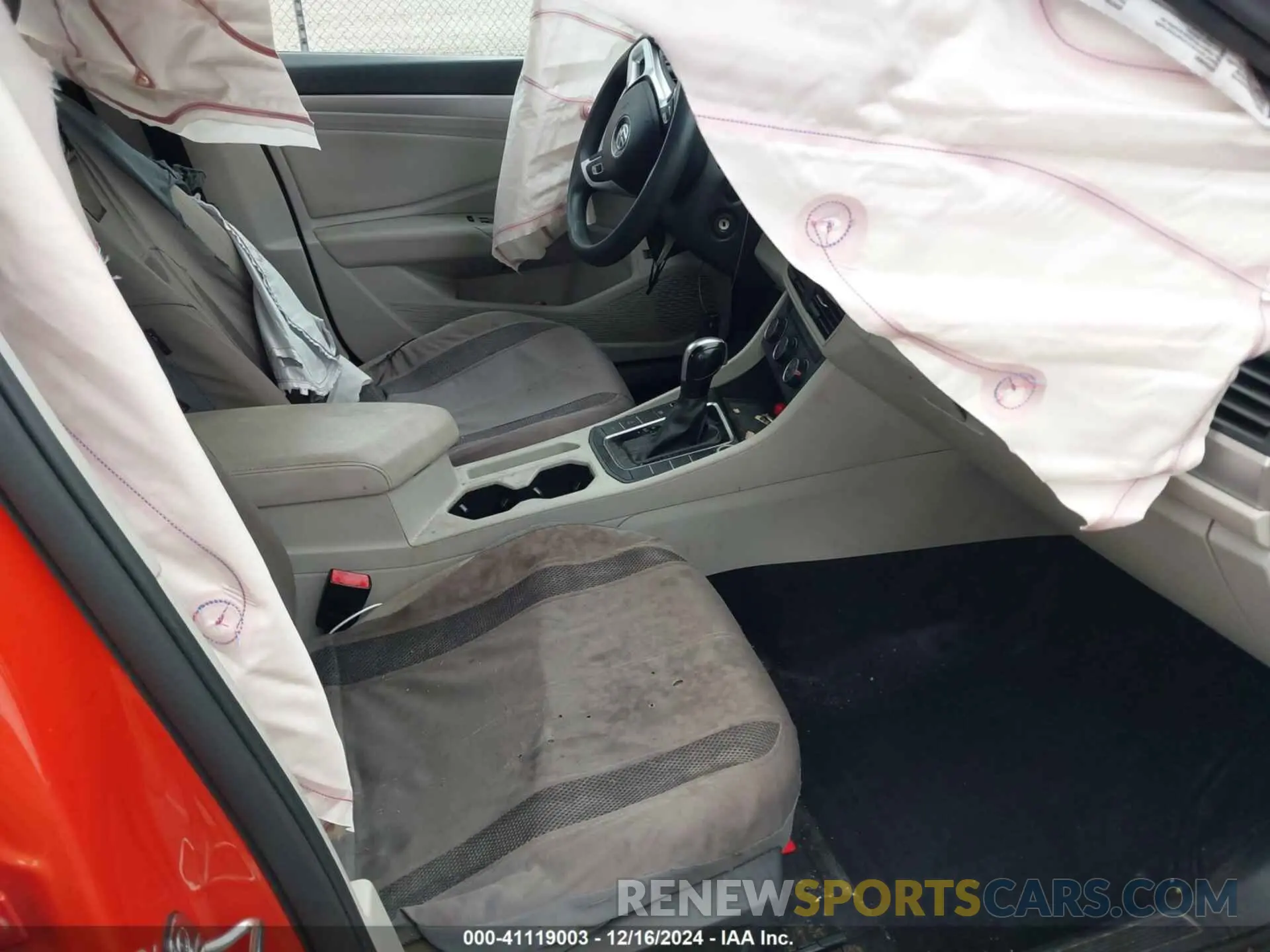 5 Photograph of a damaged car 3VWC57BU0KM093591 VOLKSWAGEN JETTA 2019