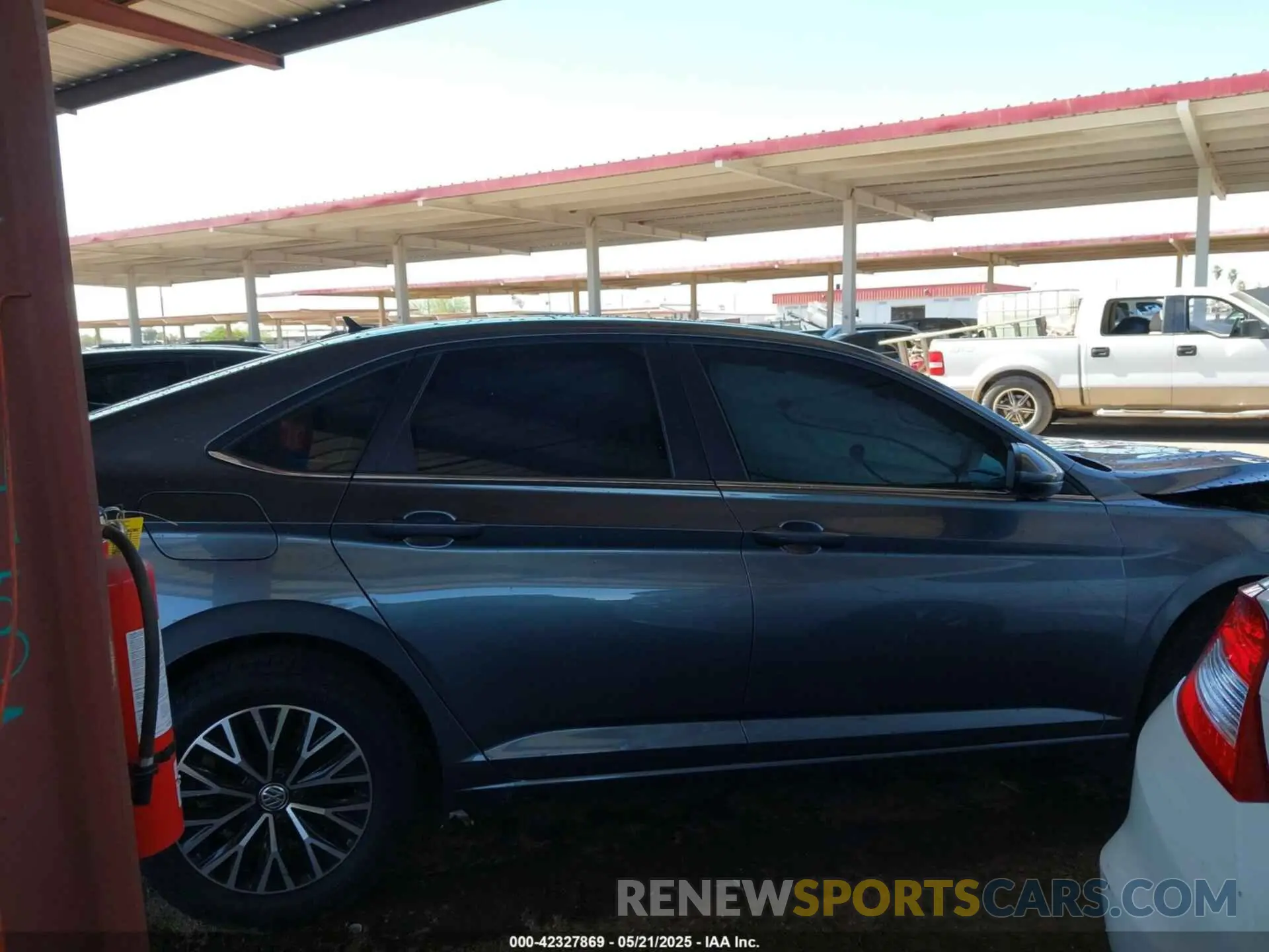 13 Photograph of a damaged car 3VWC57BU0KM102323 VOLKSWAGEN JETTA 2019
