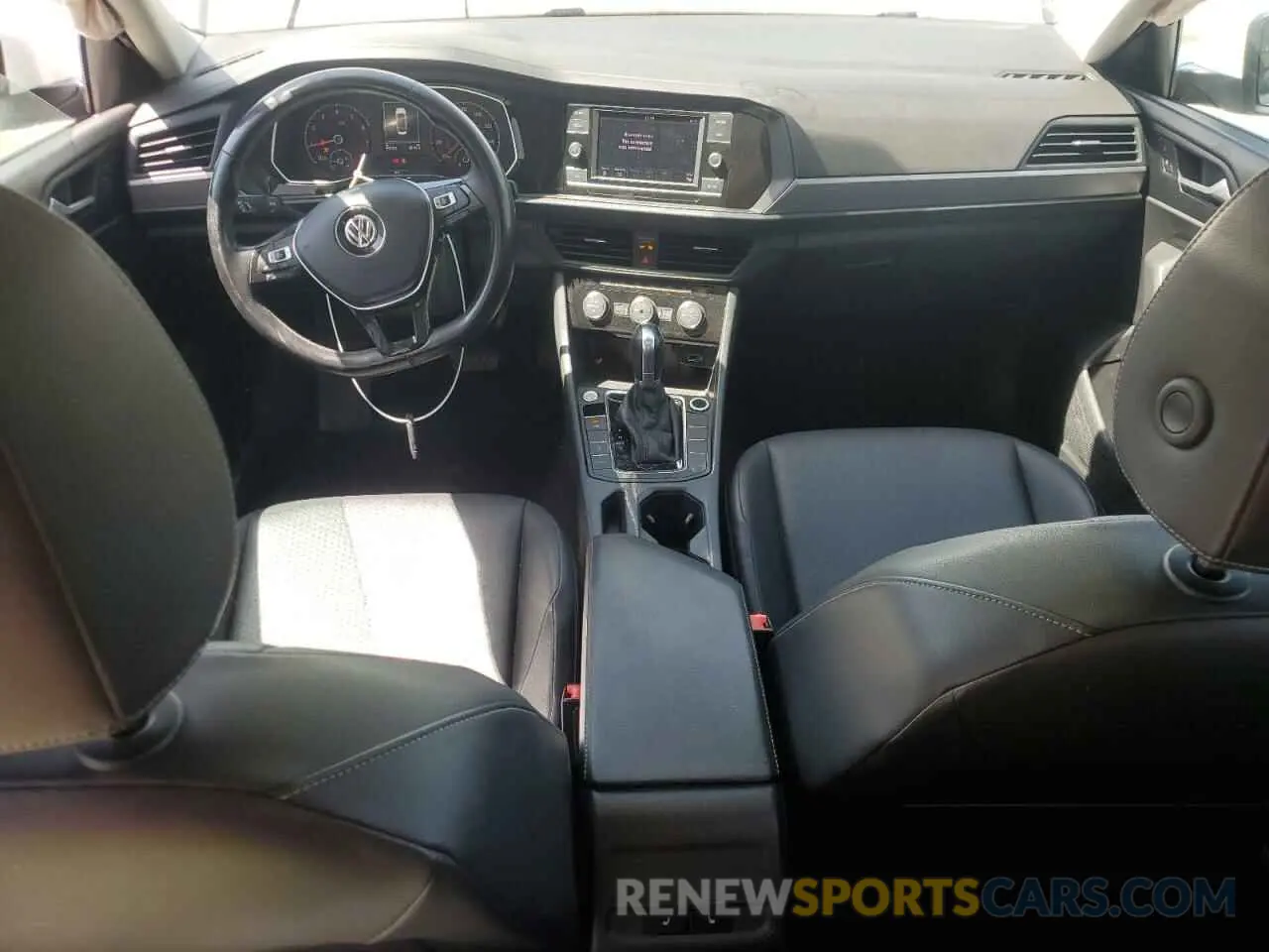 8 Photograph of a damaged car 3VWC57BU0KM148198 VOLKSWAGEN JETTA 2019