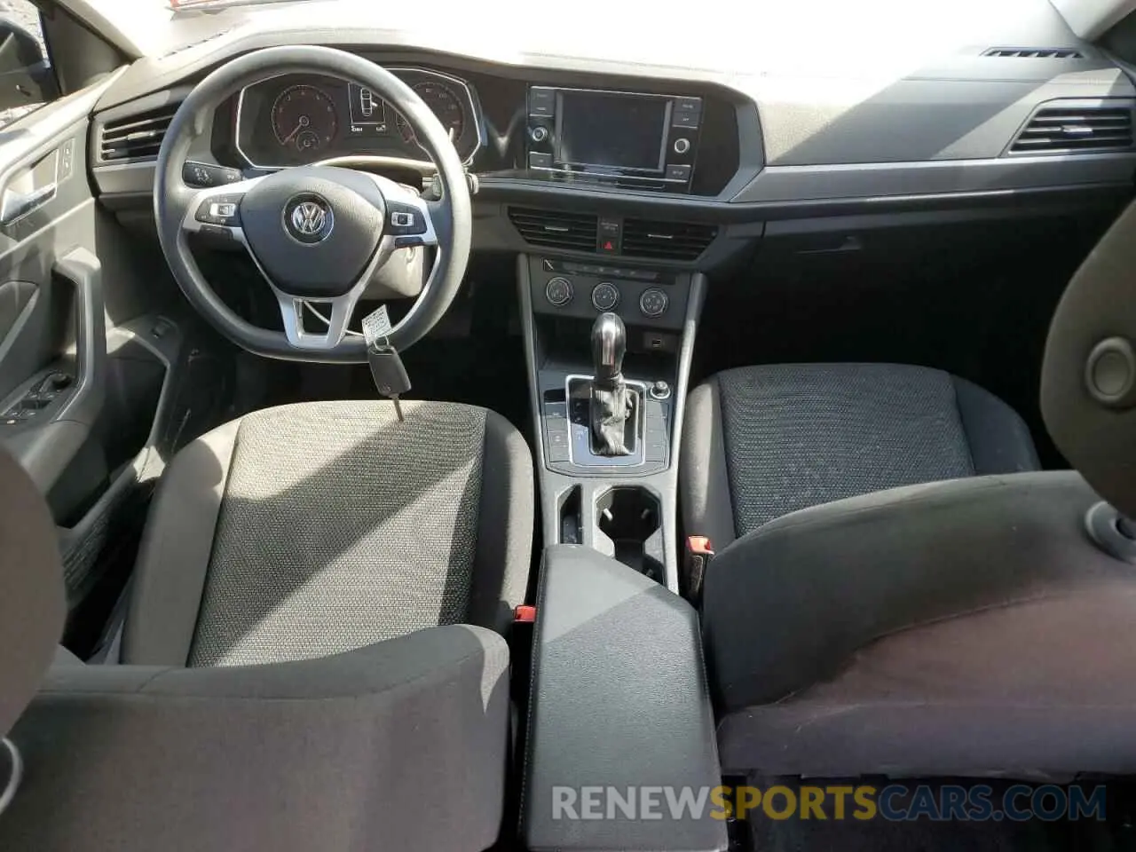 8 Photograph of a damaged car 3VWC57BU0KM179029 VOLKSWAGEN JETTA 2019