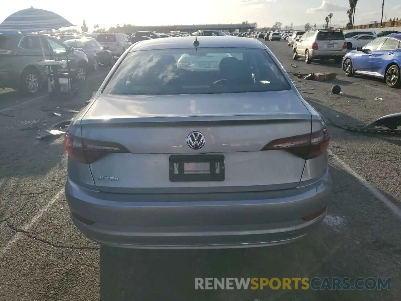 6 Фотография поврежденного автомобиля 3VWC57BU0KM221439 VOLKSWAGEN JETTA 2019