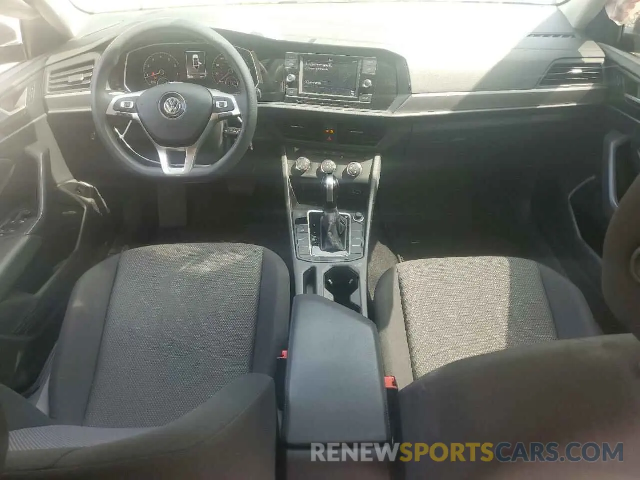 8 Photograph of a damaged car 3VWC57BU0KM231999 VOLKSWAGEN JETTA 2019