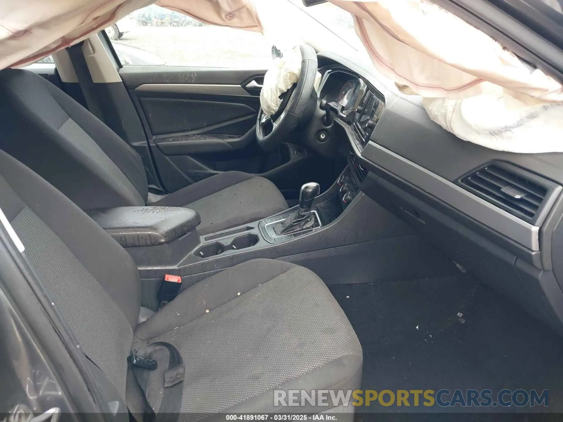 5 Photograph of a damaged car 3VWC57BU0KM232201 VOLKSWAGEN JETTA 2019