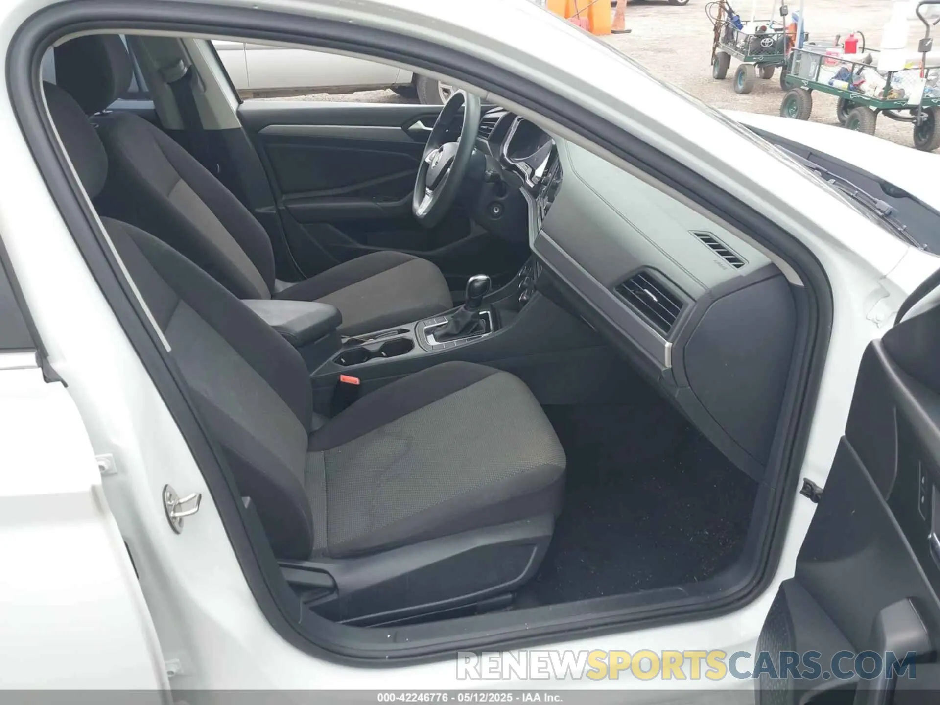 5 Photograph of a damaged car 3VWC57BU1KM025946 VOLKSWAGEN JETTA 2019