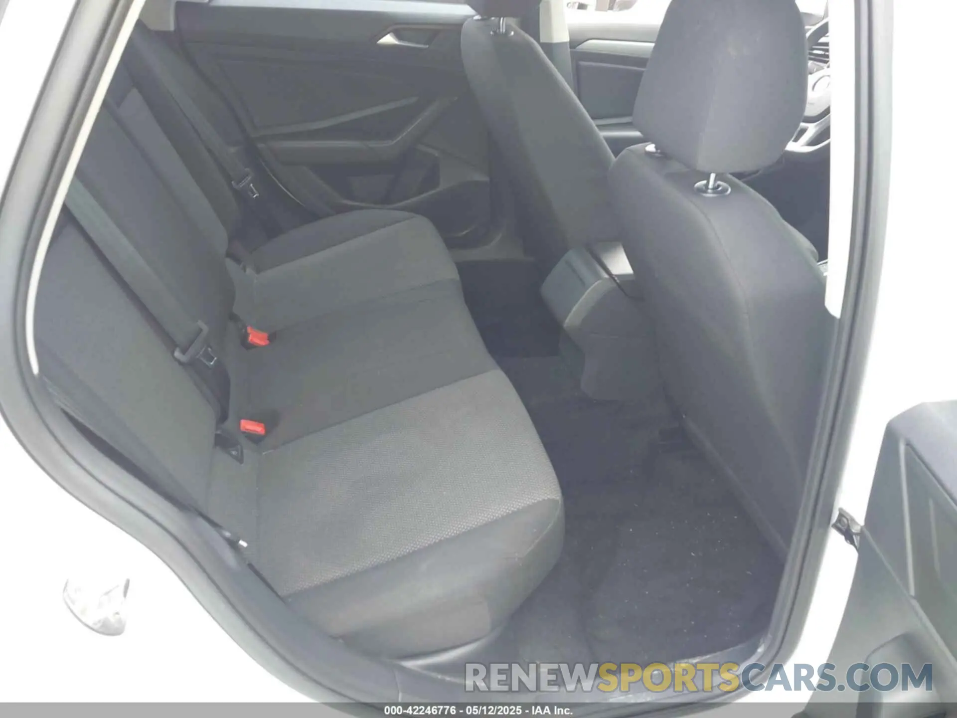 8 Photograph of a damaged car 3VWC57BU1KM025946 VOLKSWAGEN JETTA 2019