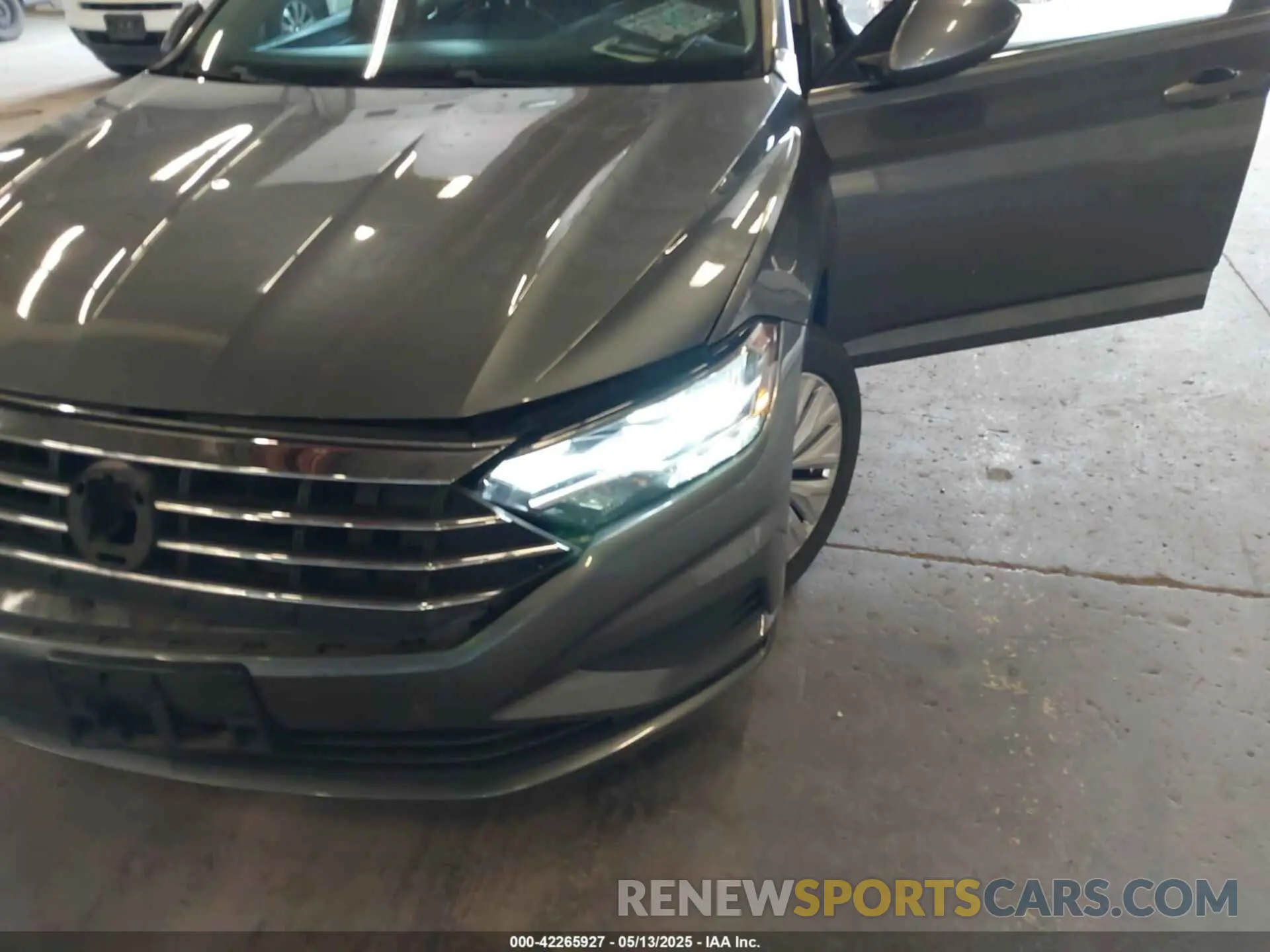 6 Фотография поврежденного автомобиля 3VWC57BU1KM031360 VOLKSWAGEN JETTA 2019