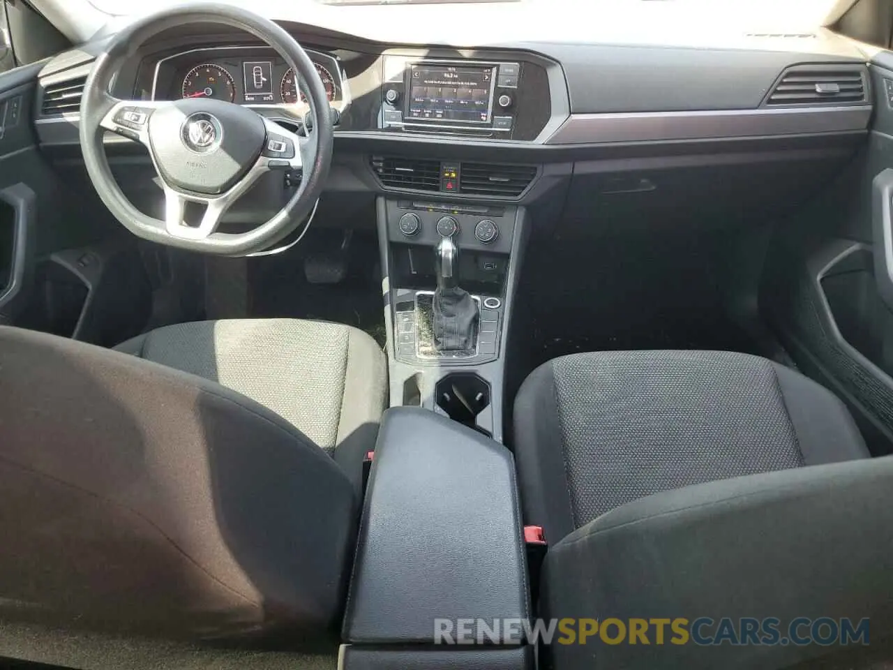 8 Photograph of a damaged car 3VWC57BU1KM060986 VOLKSWAGEN JETTA 2019