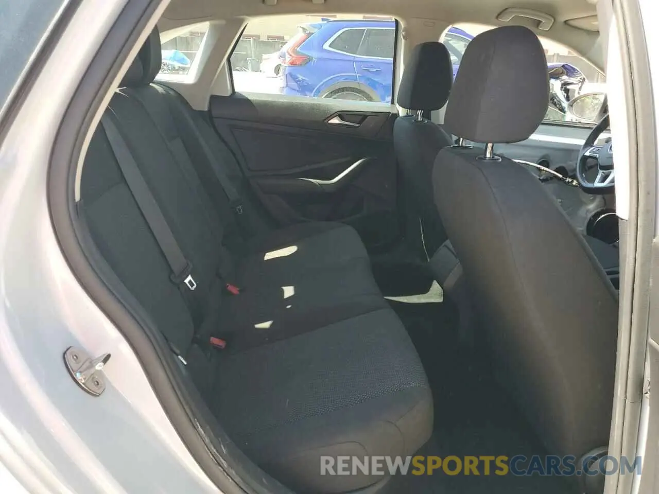 10 Photograph of a damaged car 3VWC57BU1KM137632 VOLKSWAGEN JETTA 2019