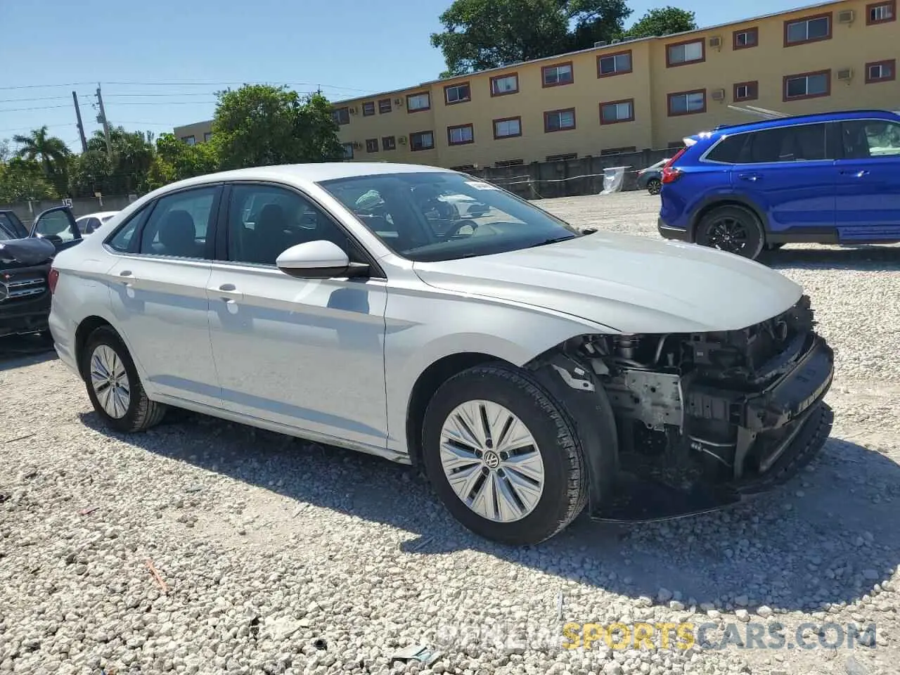 4 Photograph of a damaged car 3VWC57BU1KM137632 VOLKSWAGEN JETTA 2019