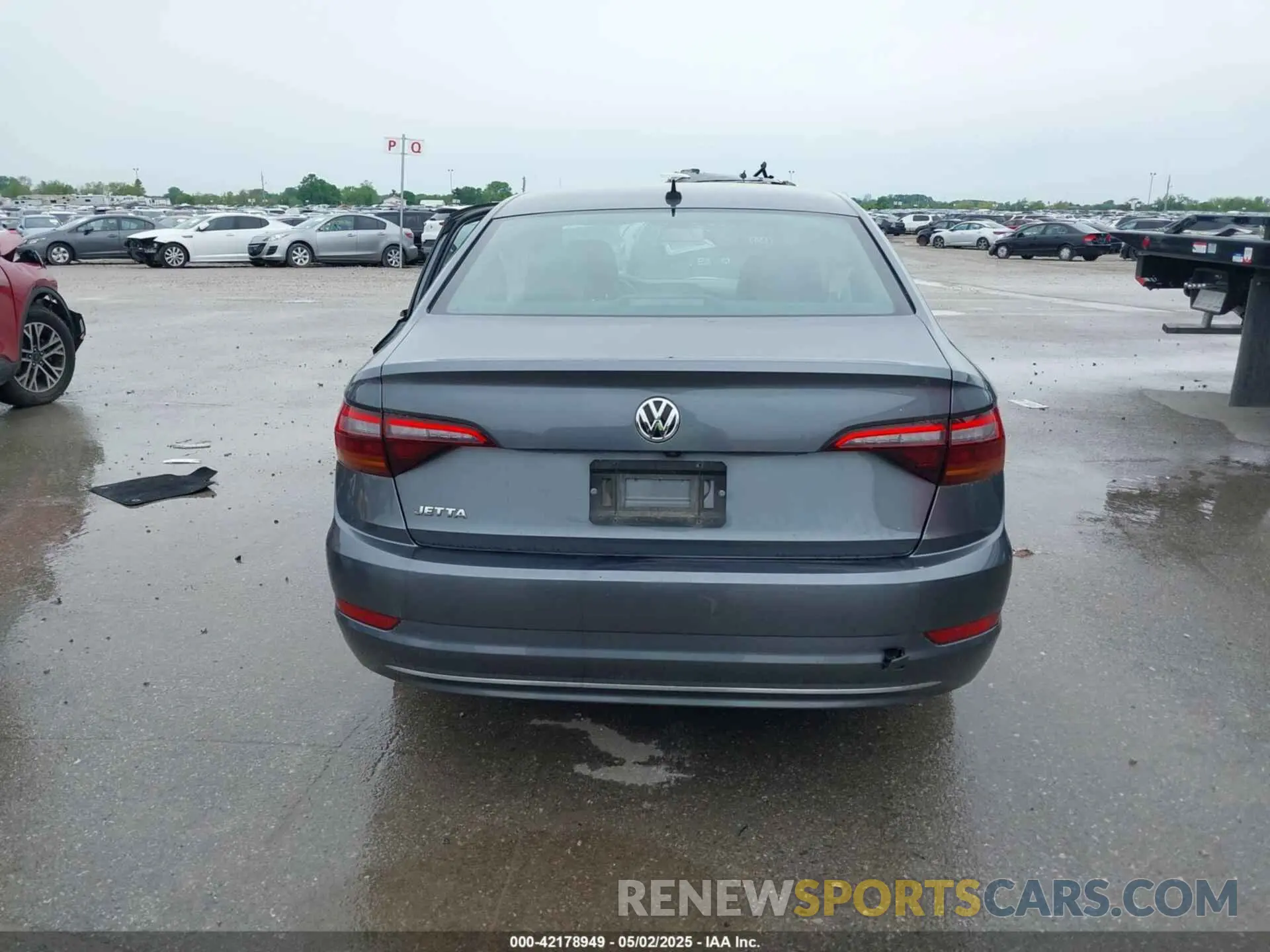 15 Photograph of a damaged car 3VWC57BU1KM143902 VOLKSWAGEN JETTA 2019