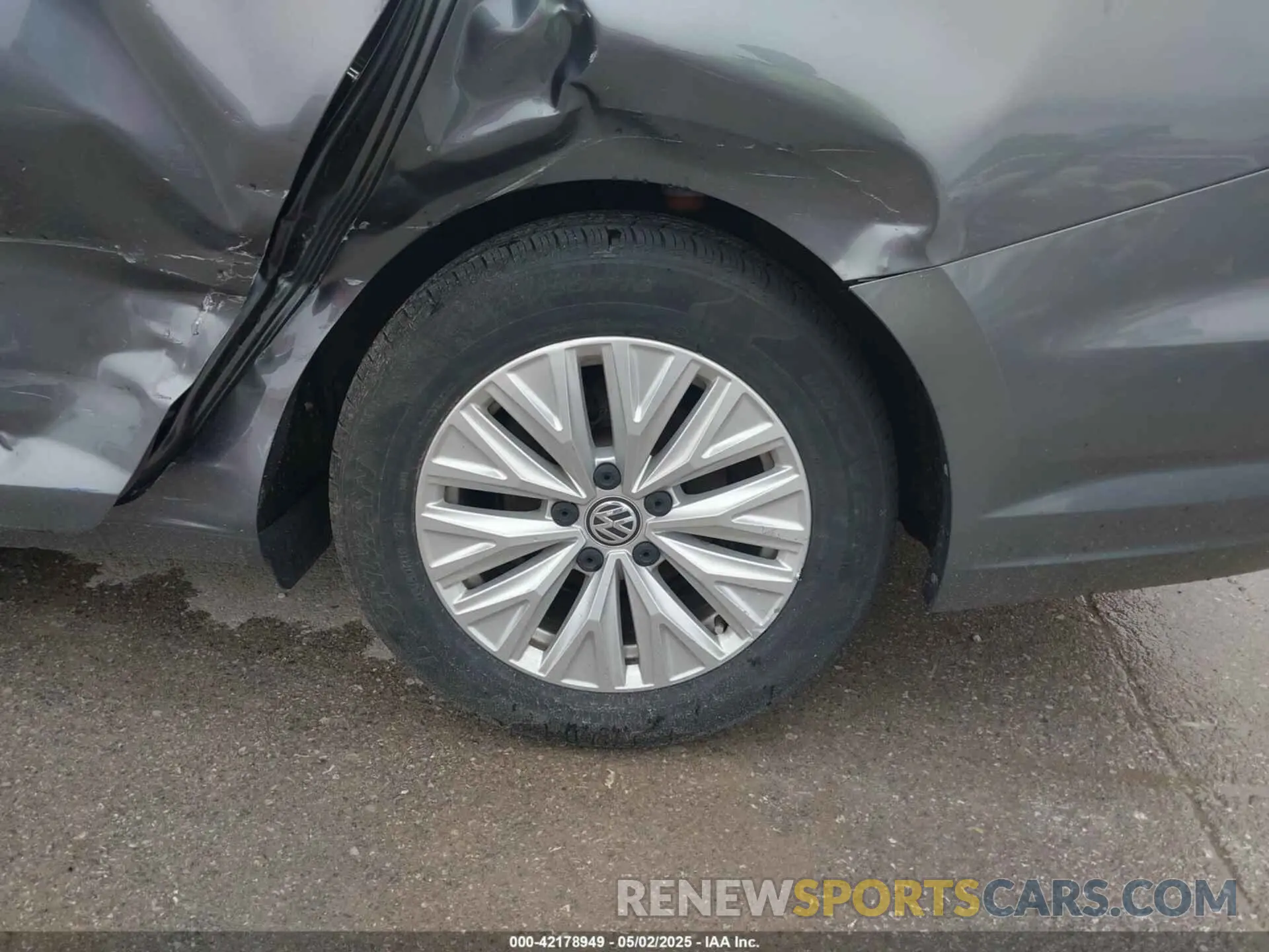 6 Photograph of a damaged car 3VWC57BU1KM143902 VOLKSWAGEN JETTA 2019