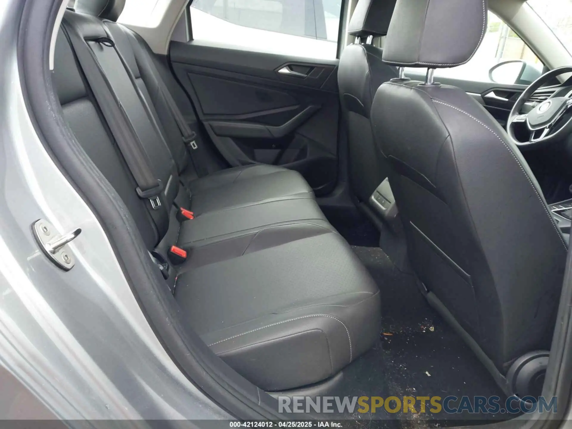 8 Photograph of a damaged car 3VWC57BU1KM169304 VOLKSWAGEN JETTA 2019