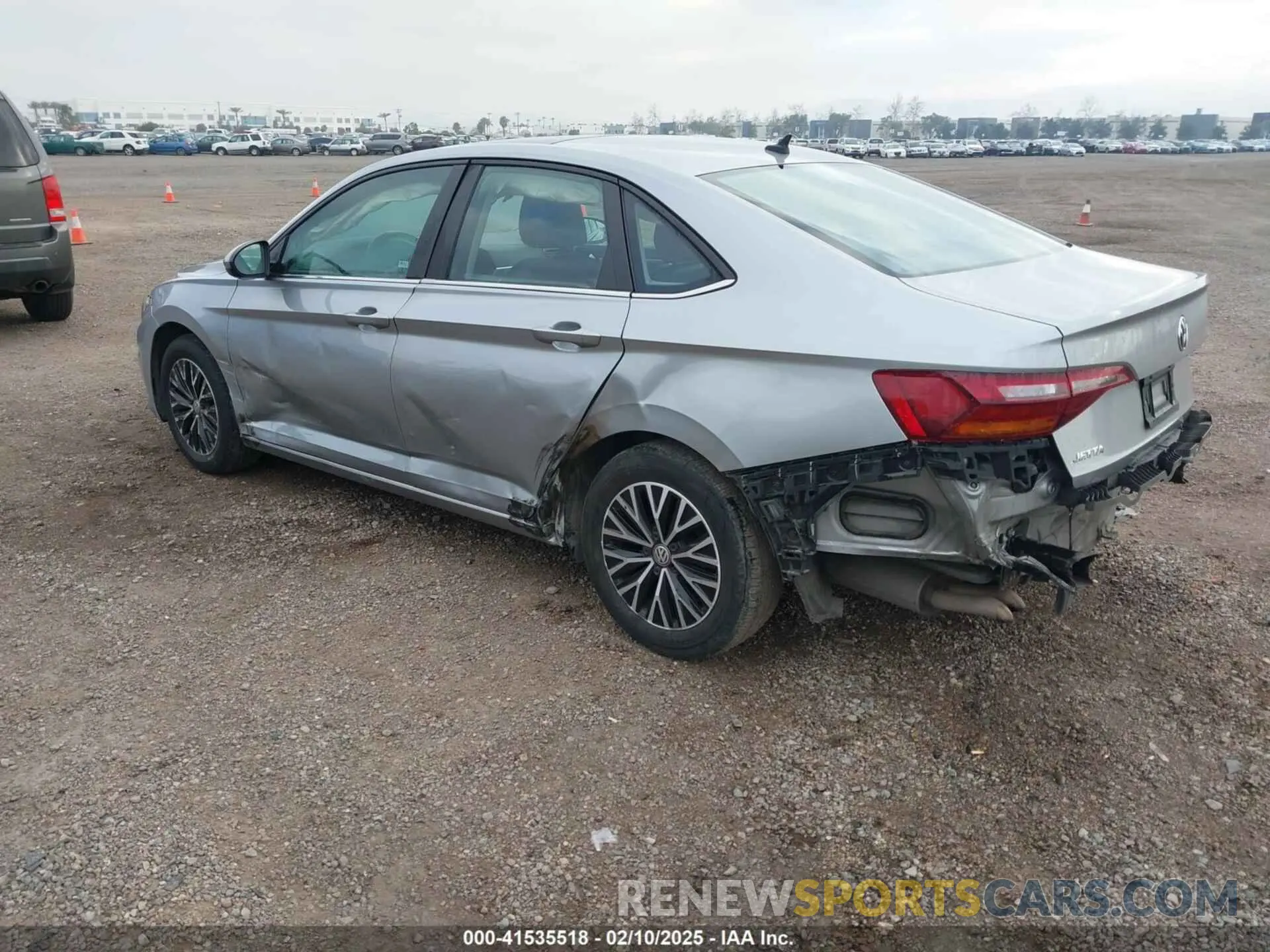 3 Фотография поврежденного автомобиля 3VWC57BU1KM201569 VOLKSWAGEN JETTA 2019
